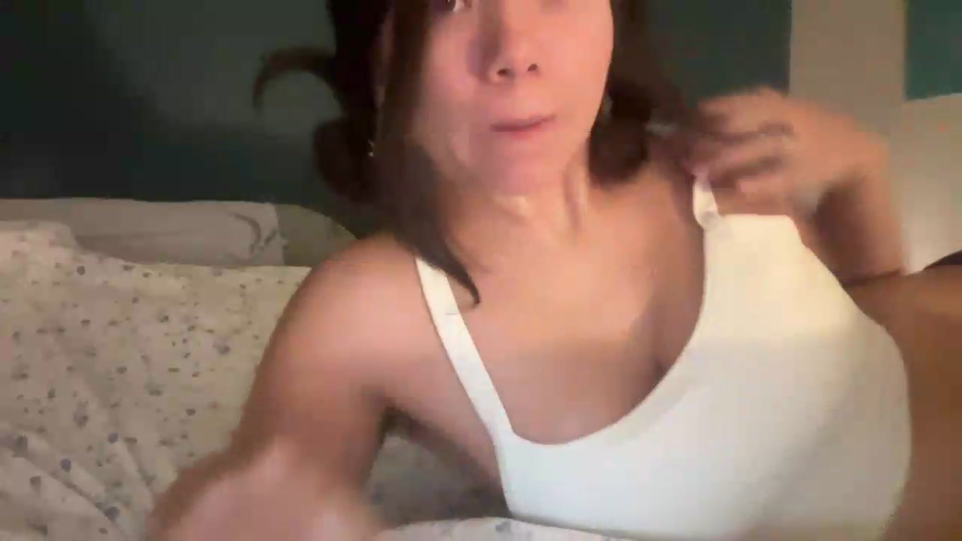 Gallery image thumbnail from sprinkles's myfreecams stream on, 08/16/2026, 20:34 image 7 of 20