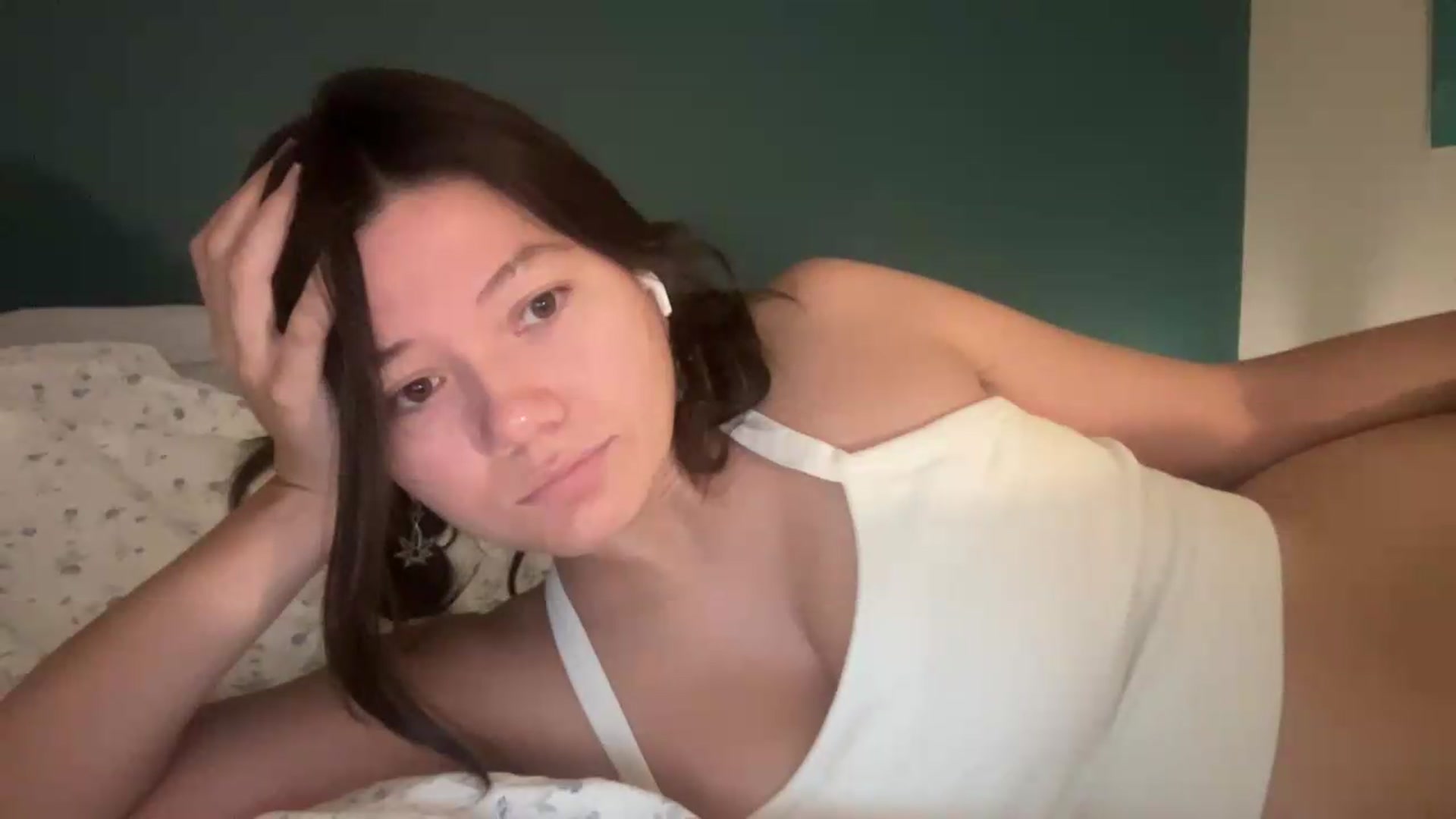 Gallery image thumbnail from sprinkles's myfreecams stream on, 08/16/2026, 20:34 image 6 of 20