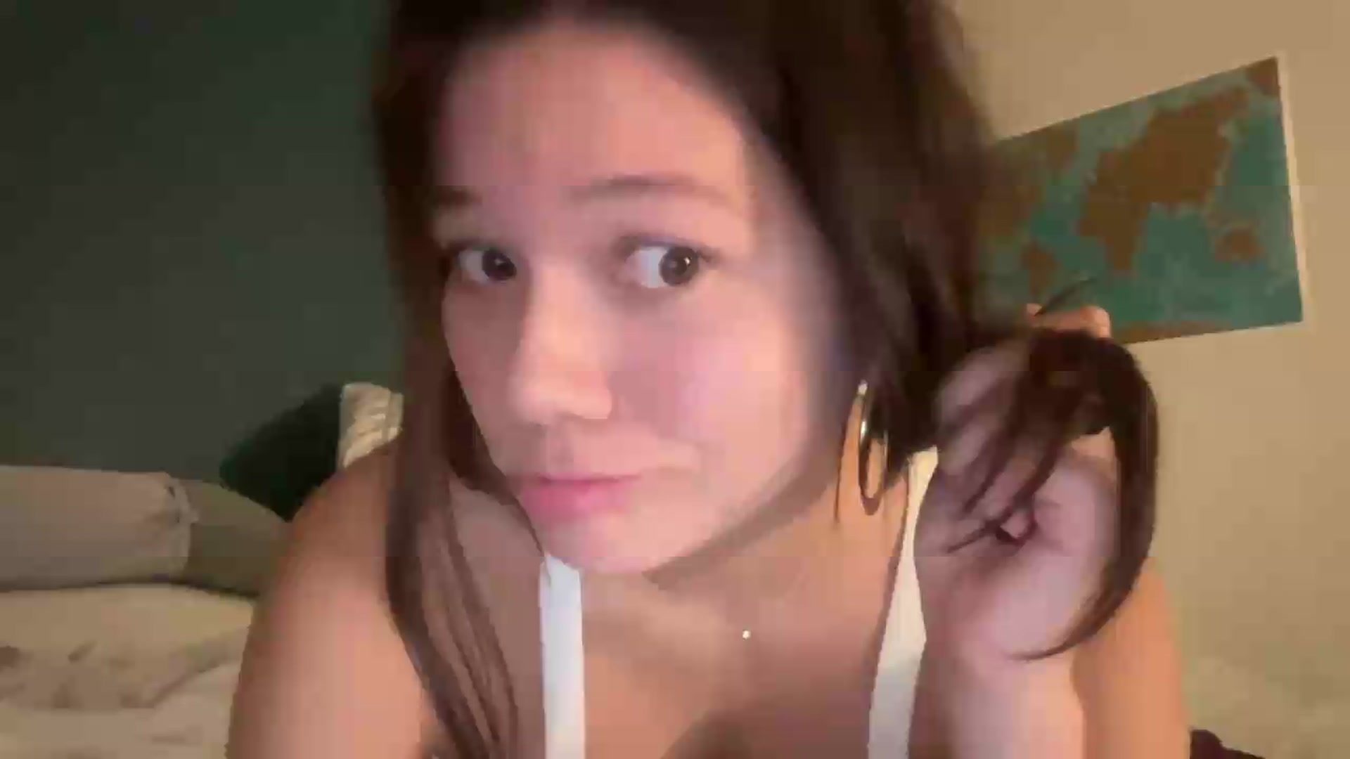 Gallery image thumbnail from sprinkles's myfreecams stream on, 08/17/2026, 08:43 image 4 of 20