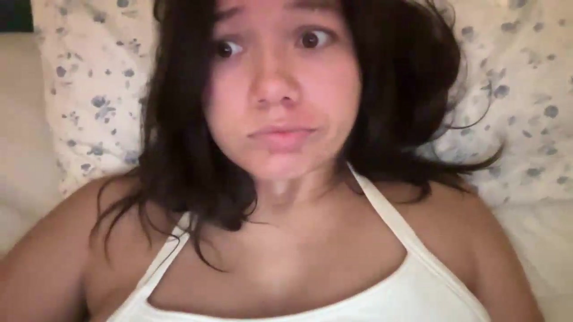 Gallery image thumbnail from sprinkles's myfreecams stream on, 08/23/2026, 05:34 image 12 of 20