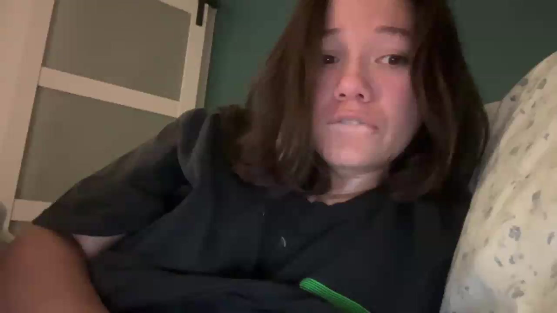 Gallery image thumbnail from sprinkles's myfreecams stream on, 08/23/2026, 10:32 image 17 of 20