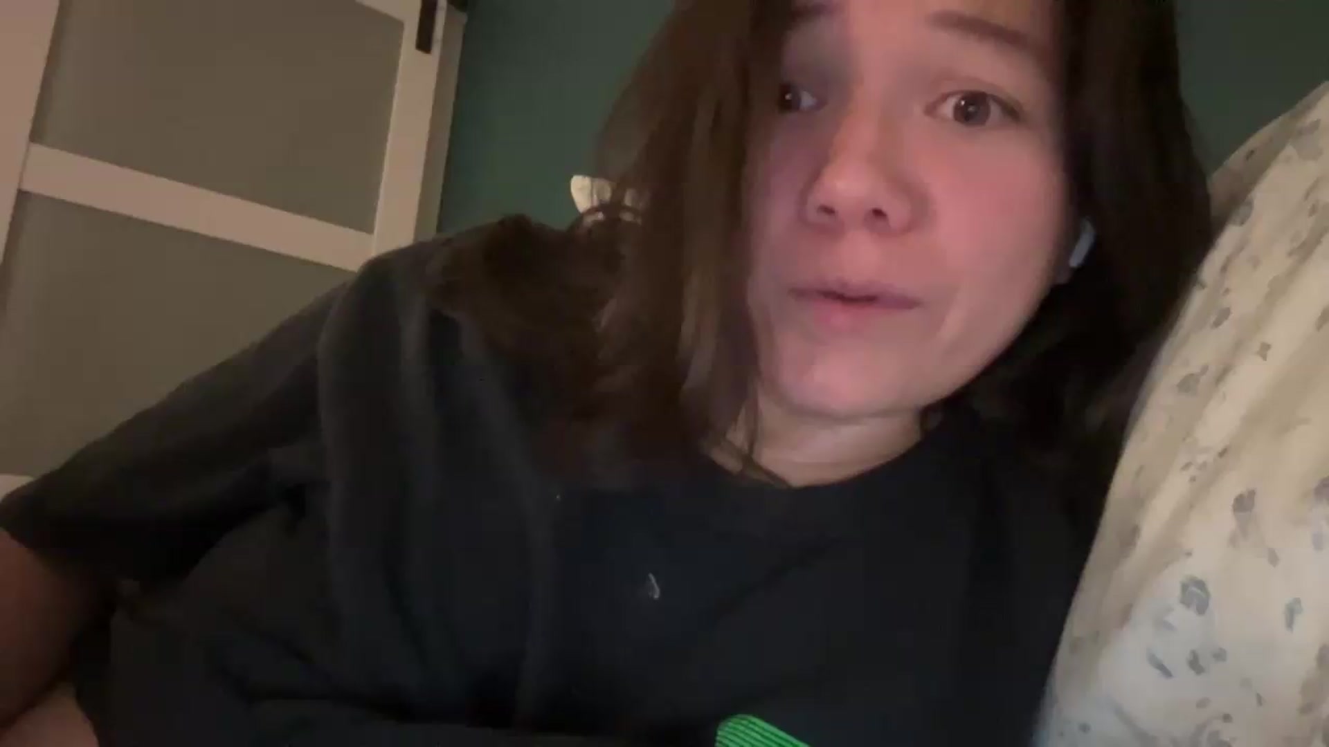 Gallery image thumbnail from sprinkles's myfreecams stream on, 08/23/2026, 10:32 image 18 of 20