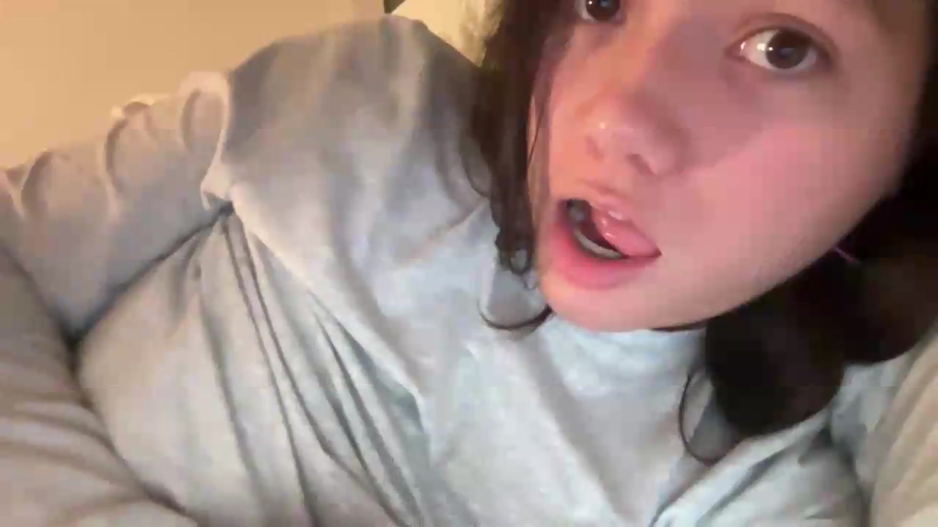 Gallery image thumbnail from sprinkles's myfreecams stream on, 08/25/2026, 04:58 image 11 of 20