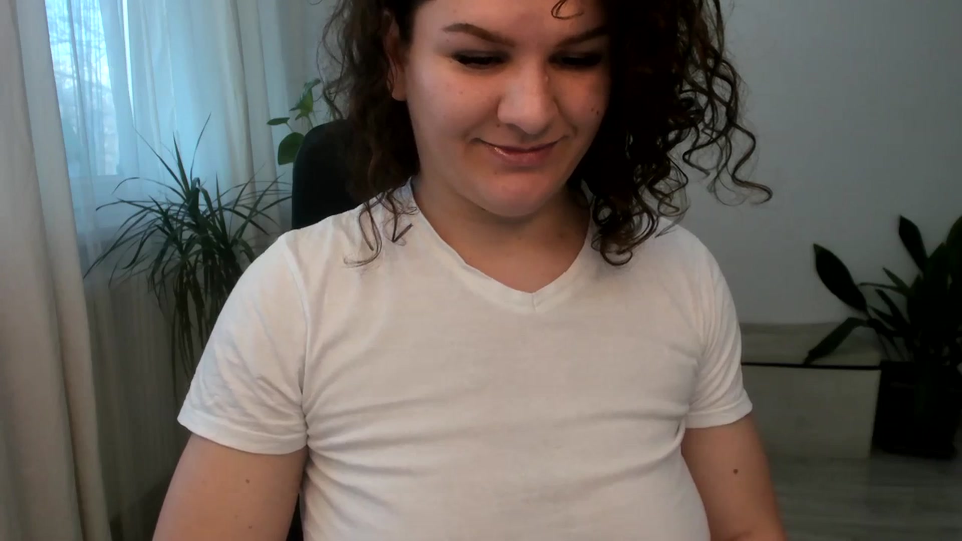 Gallery image thumbnail from ssSandra's myfreecams stream on, 02/05/2024, 13:33 image 13 of 20