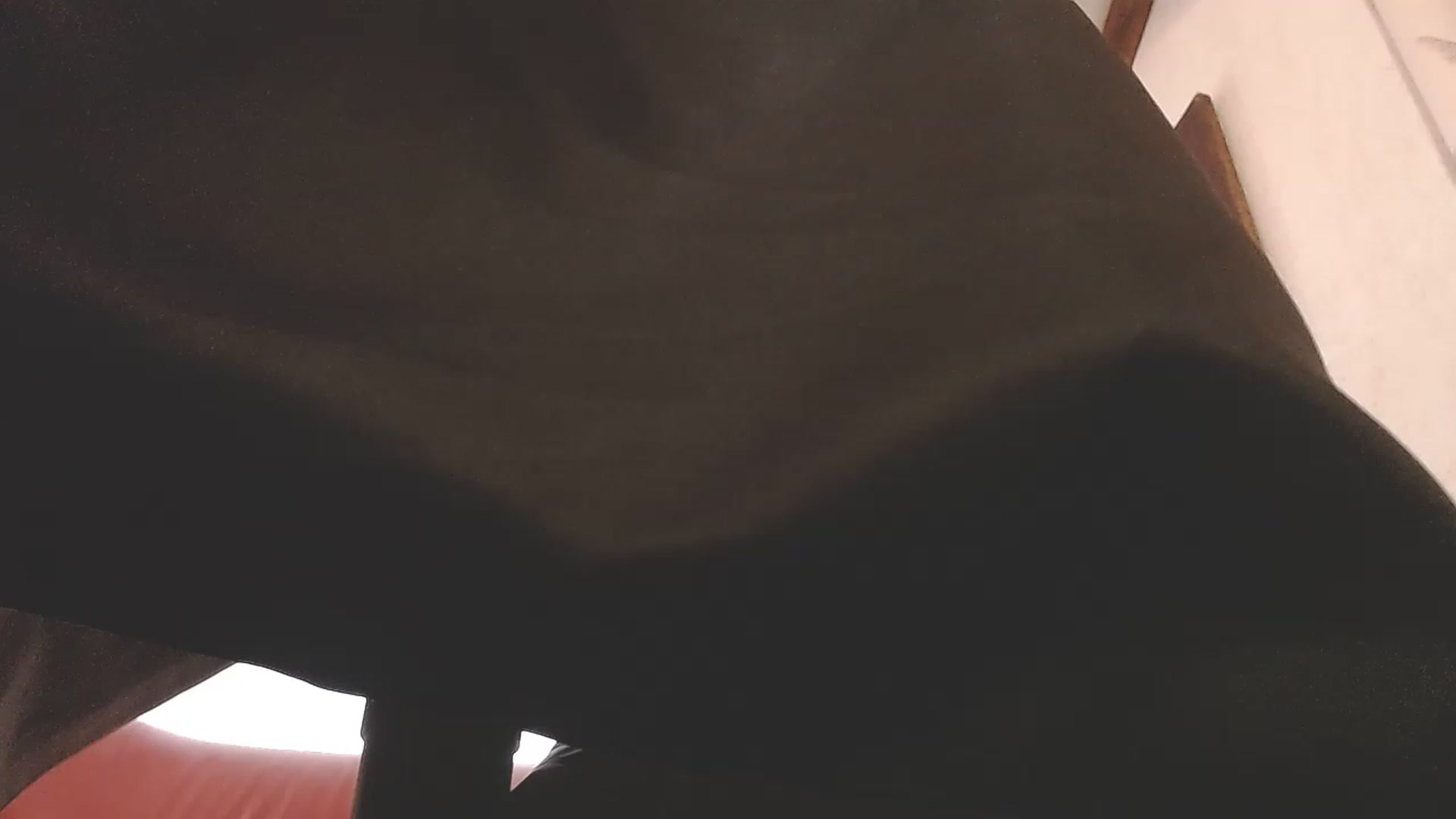 Gallery image thumbnail from sssenzalll's myfreecams stream on, 12/03/2022, 23:36 image 6 of 20