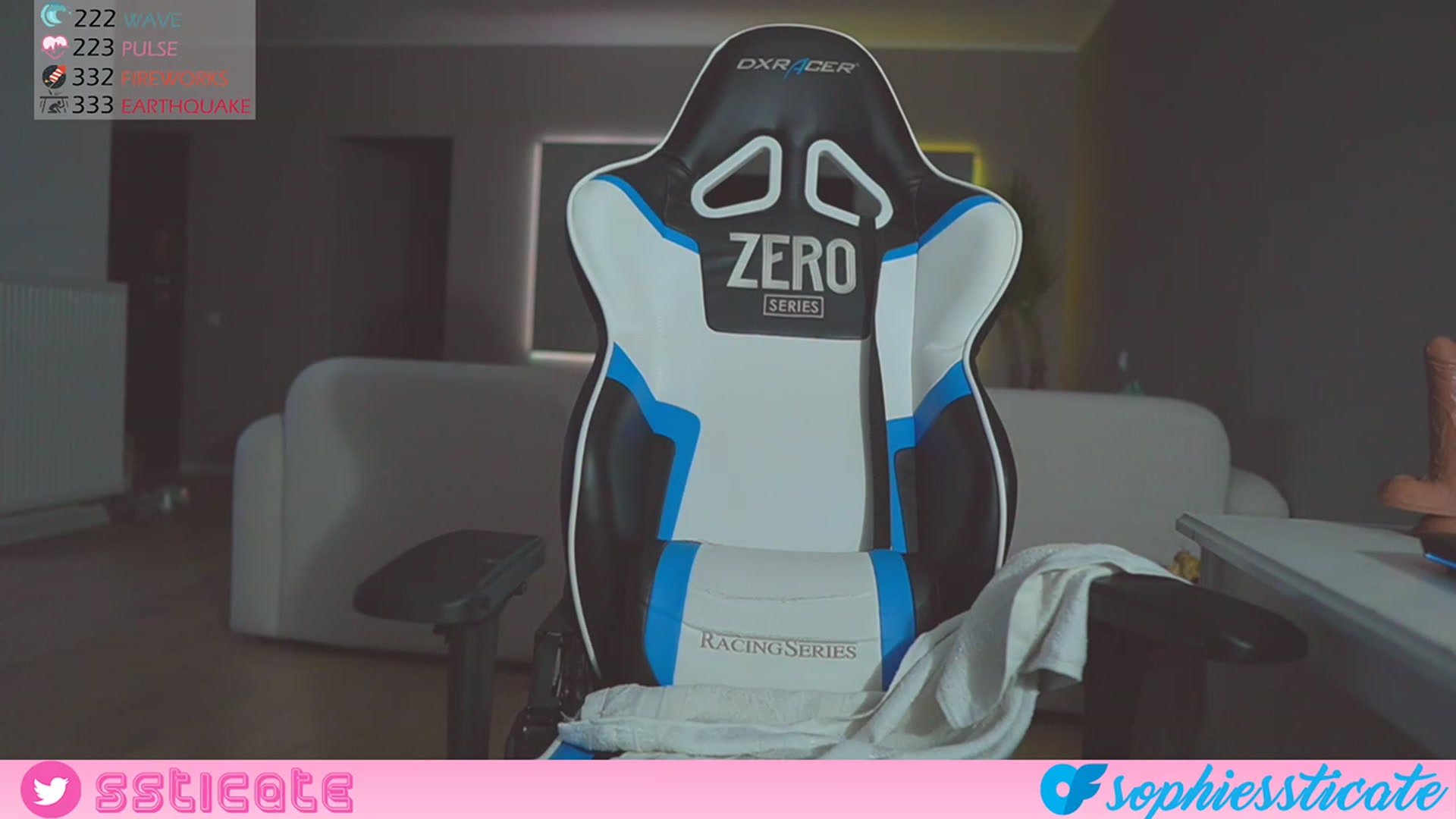 Gallery image thumbnail from ssticate's myfreecams stream on, 11/18/2022, 05:01 image 20 of 20