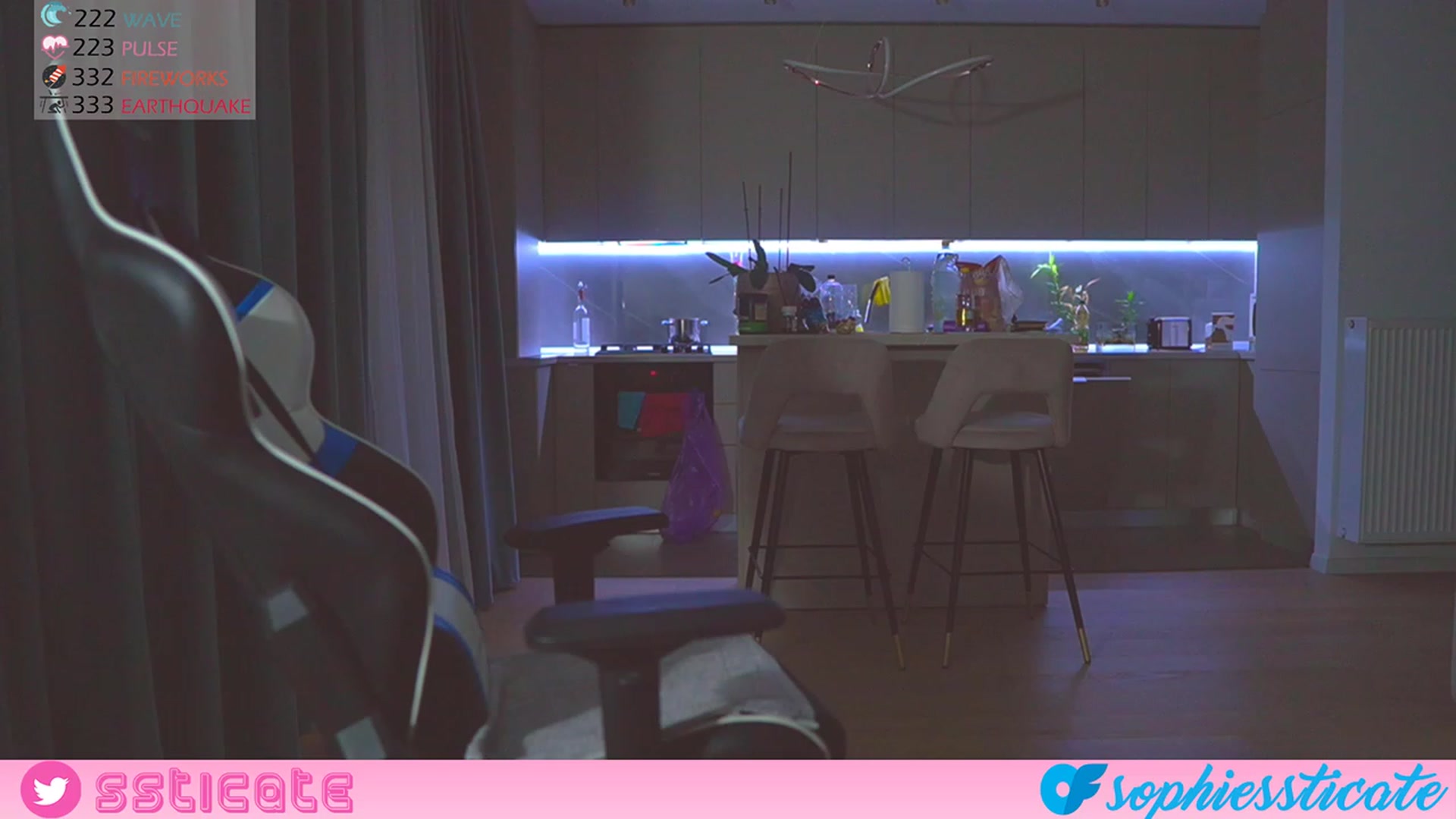 Gallery image thumbnail from ssticate's myfreecams stream on, 12/19/2022, 06:13 image 1 of 20