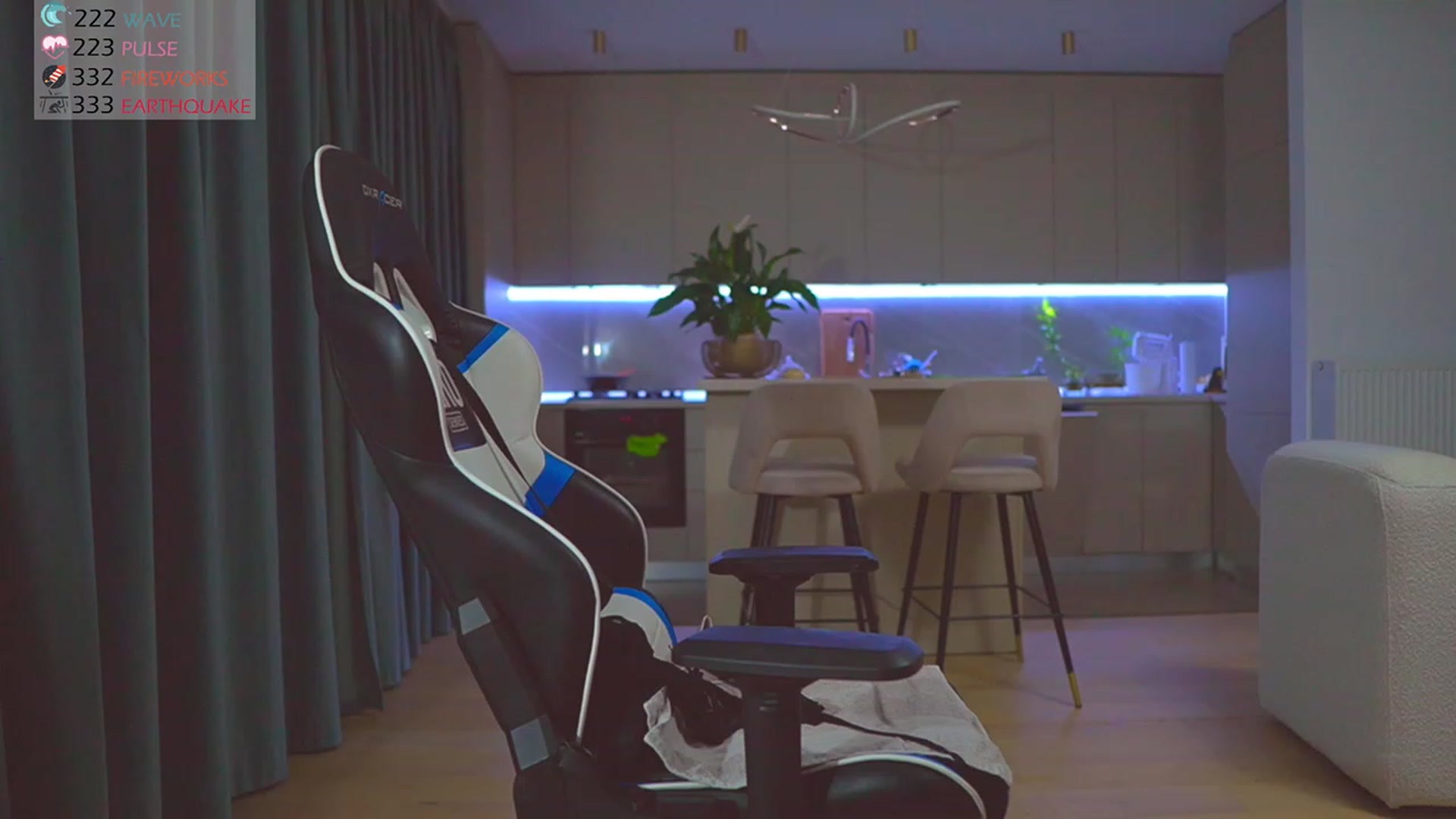 Gallery image thumbnail from ssticate's myfreecams stream on, 05/22/2023, 22:00 image 14 of 20
