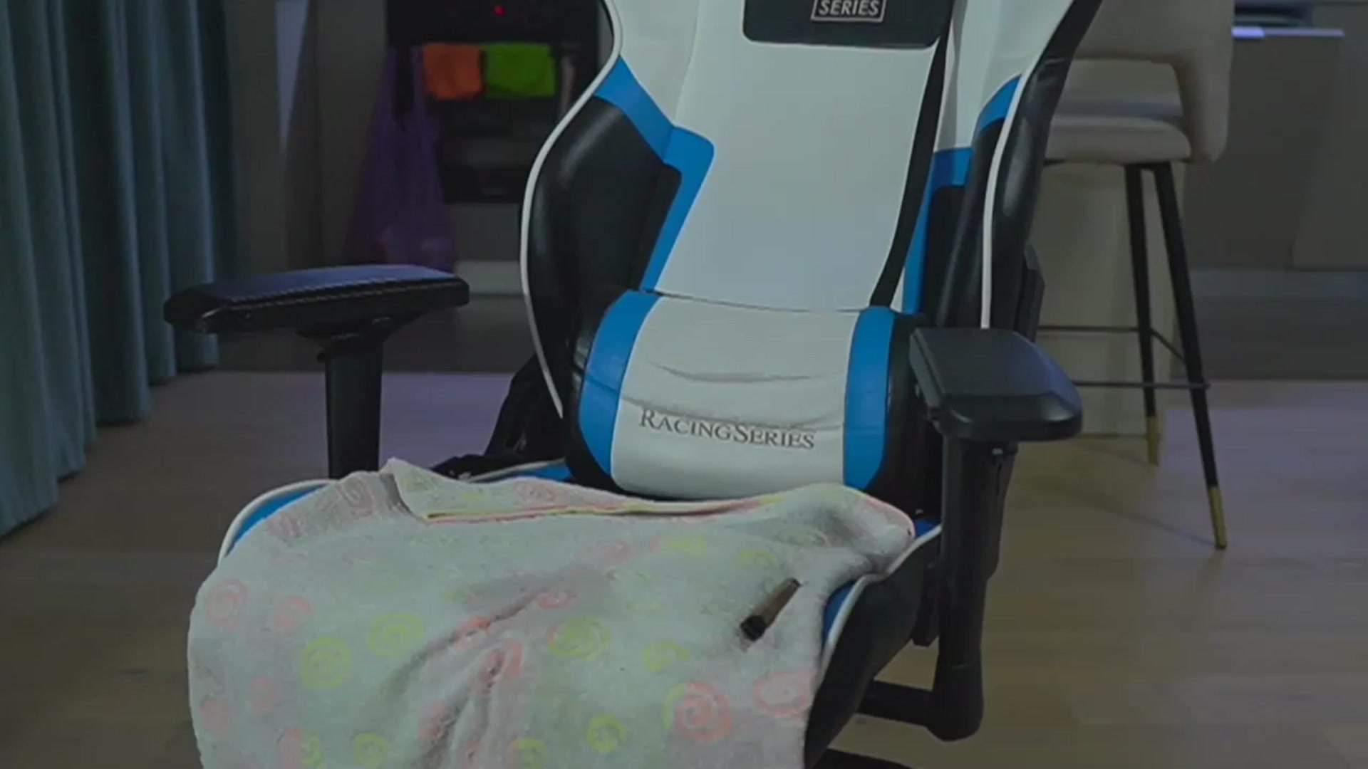 Gallery image thumbnail from ssticate's myfreecams stream on, 06/20/2023, 02:52 image 6 of 20