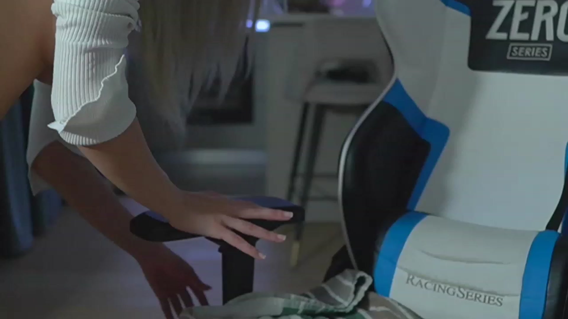 Gallery image thumbnail from ssticate's myfreecams stream on, 06/30/2023, 24:17 image 3 of 20
