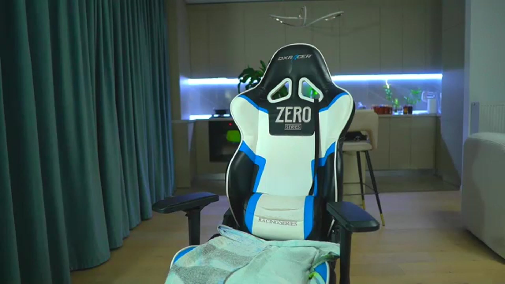 Gallery image thumbnail from ssticate's myfreecams stream on, 08/23/2023, 22:46 image 16 of 20