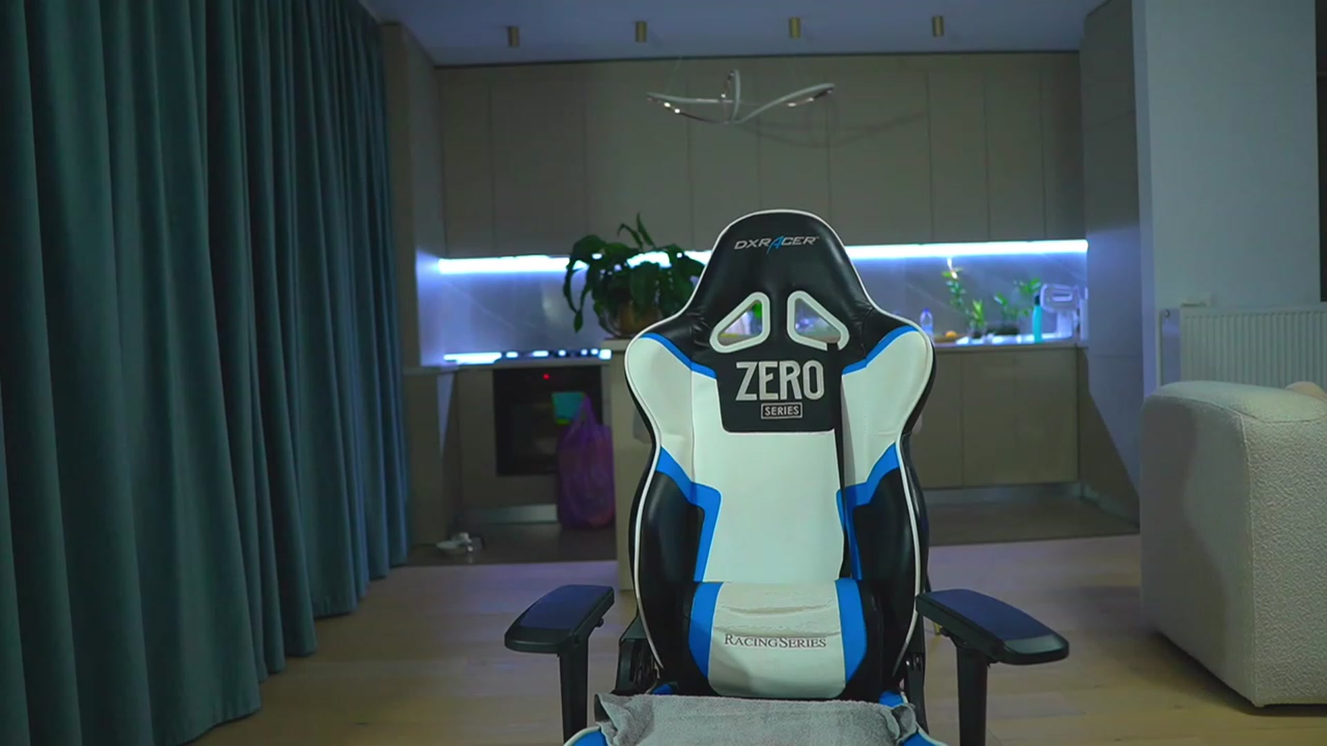 Gallery image thumbnail from ssticate's myfreecams stream on, 09/26/2023, 24:47 image 13 of 20