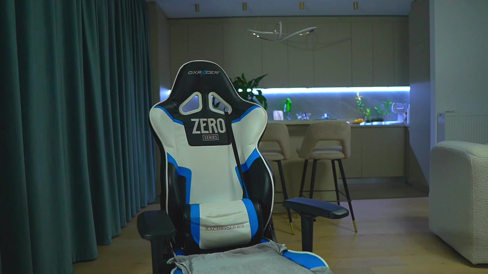 Gallery image thumbnail from ssticate's myfreecams stream on, 09/27/2023, 24:31 image 1 of 20