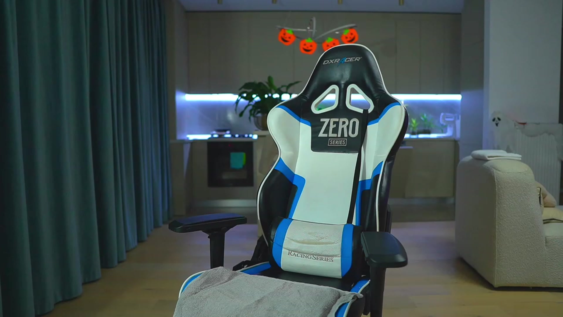 Gallery image thumbnail from ssticate's myfreecams stream on, 10/25/2023, 01:12 image 20 of 20