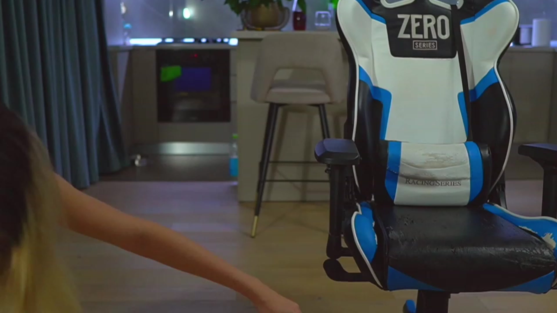 Gallery image thumbnail from ssticate's myfreecams stream on, 02/16/2024, 02:51 image 13 of 20