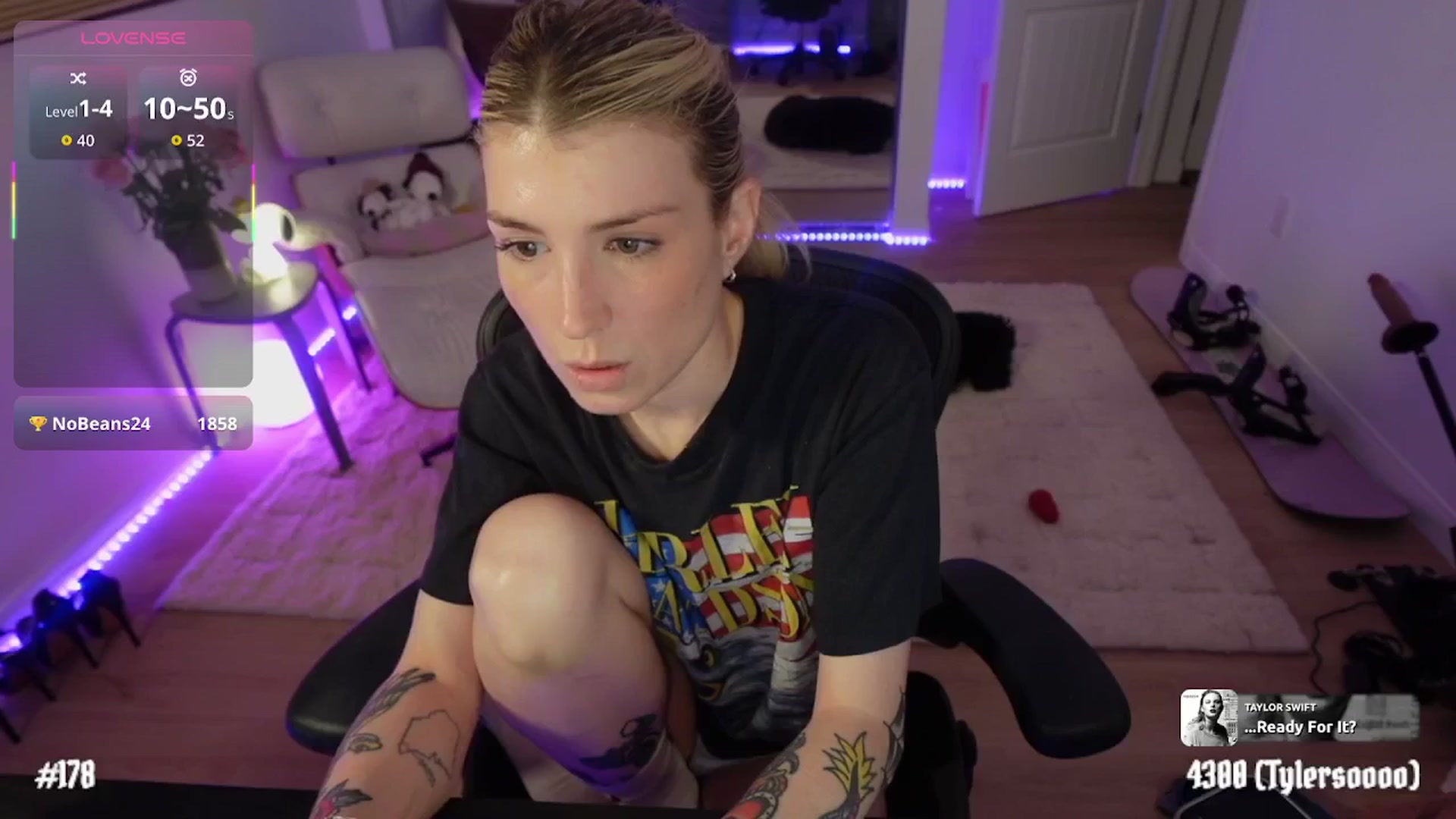Gallery image thumbnail from stoney_bean's myfreecams stream on, 01/14/2026, 08:31 image 12 of 20