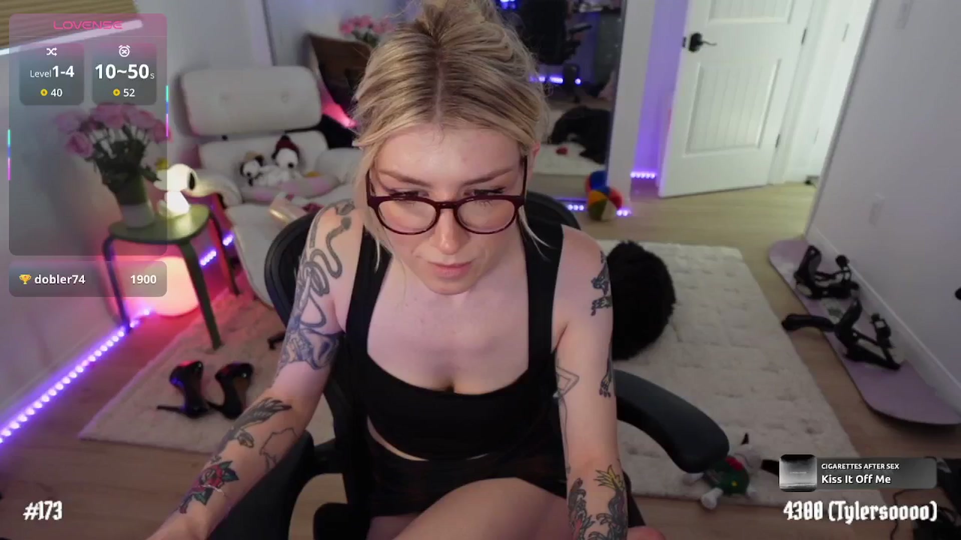 Gallery image thumbnail from stoney_bean's myfreecams stream on, 01/16/2026, 24:02 image 10 of 20