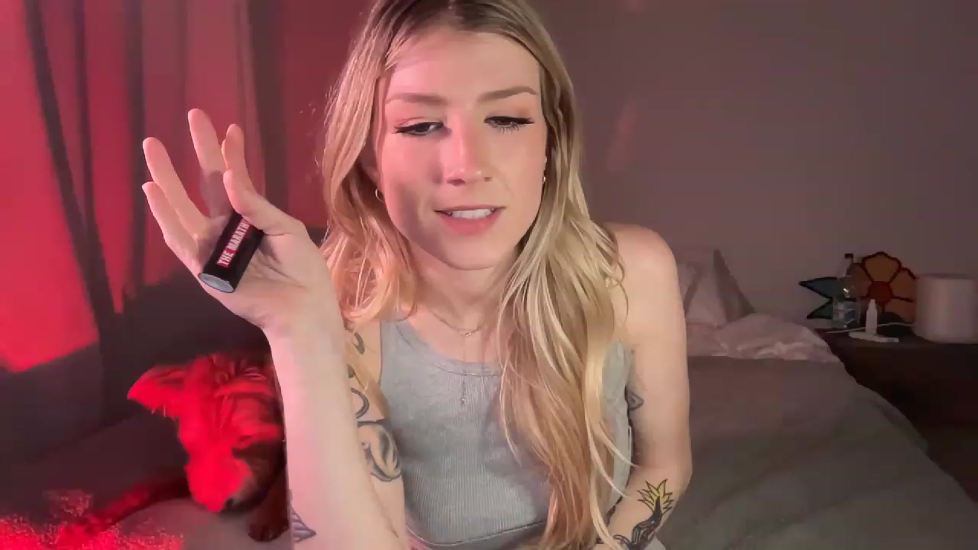 Gallery image thumbnail from stoney_fox's myfreecams stream on, 03/06/2023, 03:50 image 9 of 20