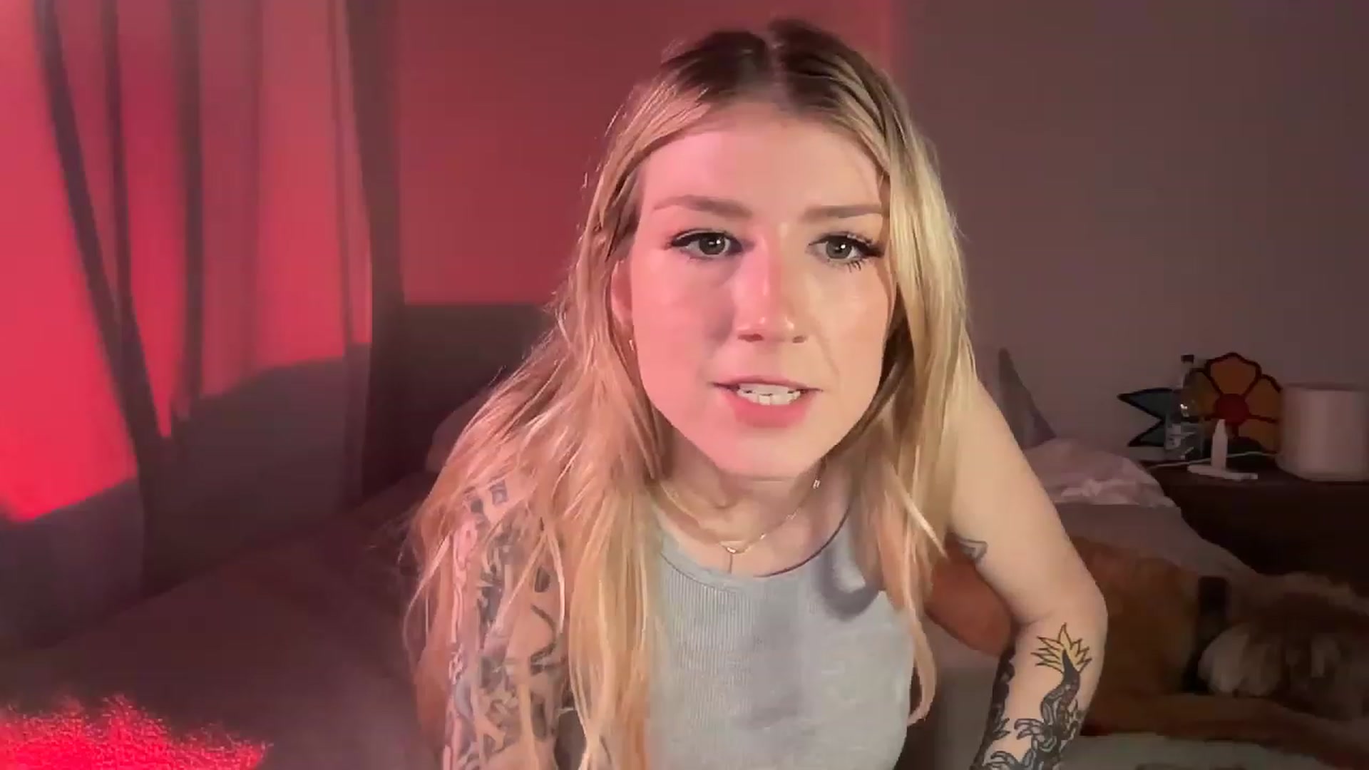Gallery image thumbnail from stoney_fox's myfreecams stream on, 03/06/2023, 03:50 image 6 of 20