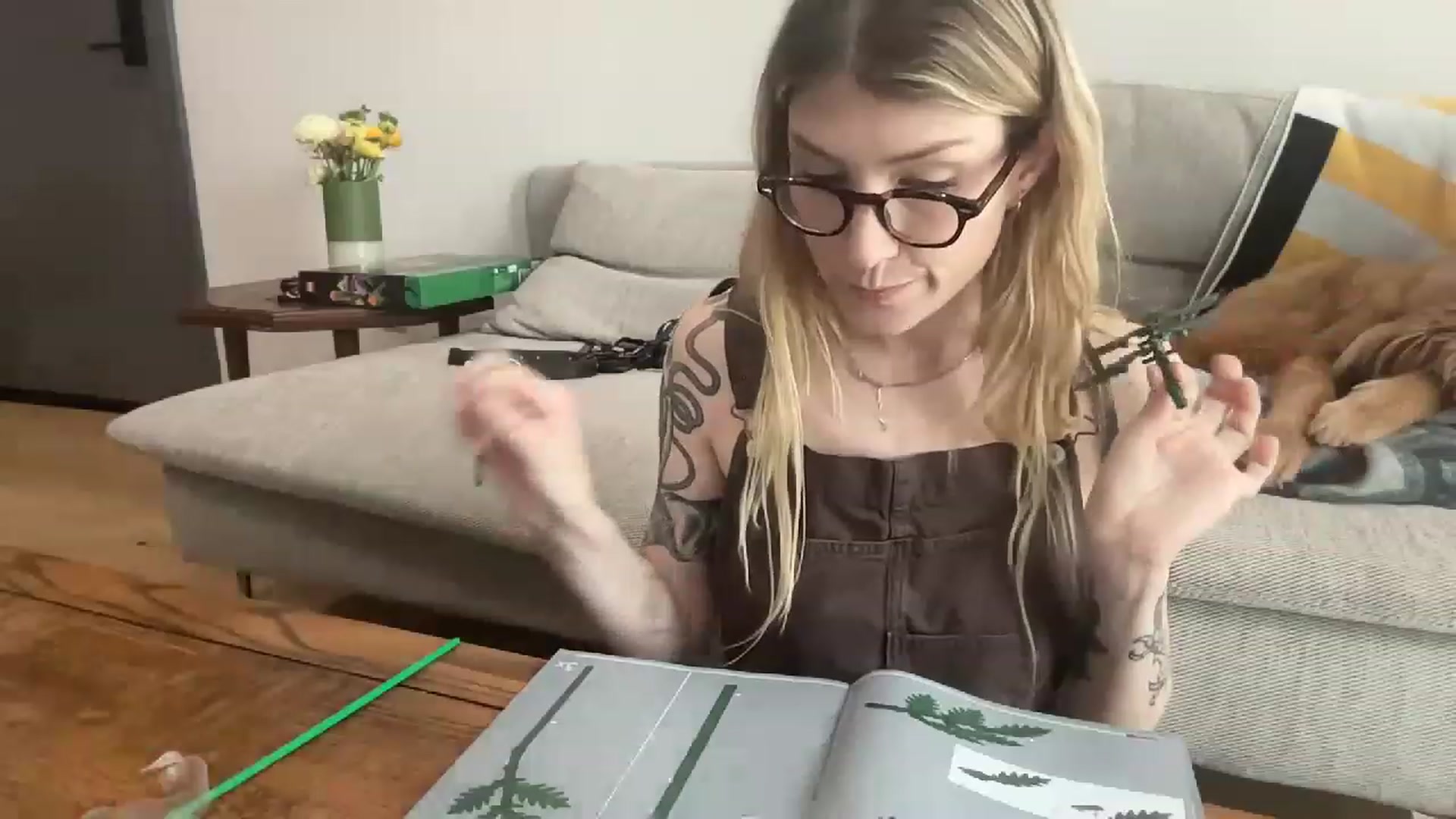 Gallery image thumbnail from stoney_fox's myfreecams stream on, 04/09/2023, 24:27 image 4 of 20