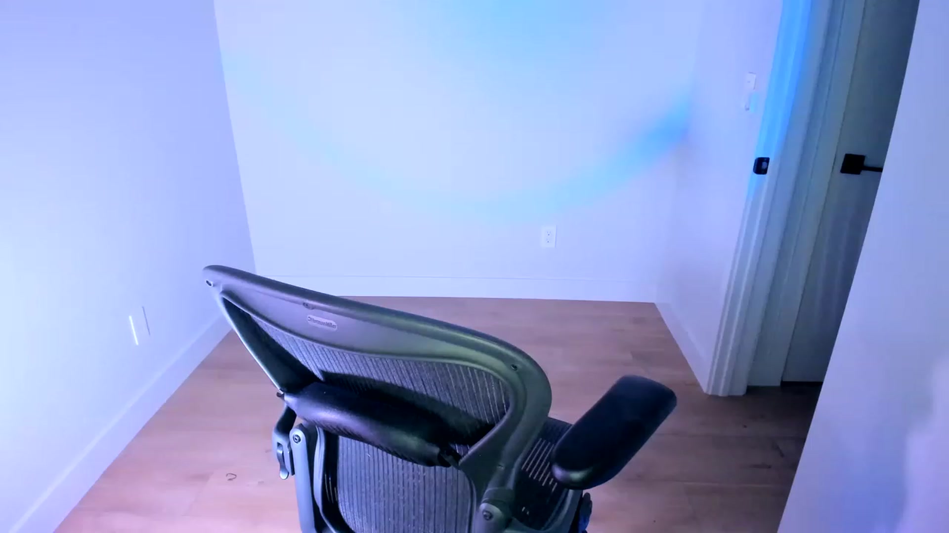 Gallery image thumbnail from stoney_fox's myfreecams stream on, 04/14/2023, 07:17 image 10 of 20