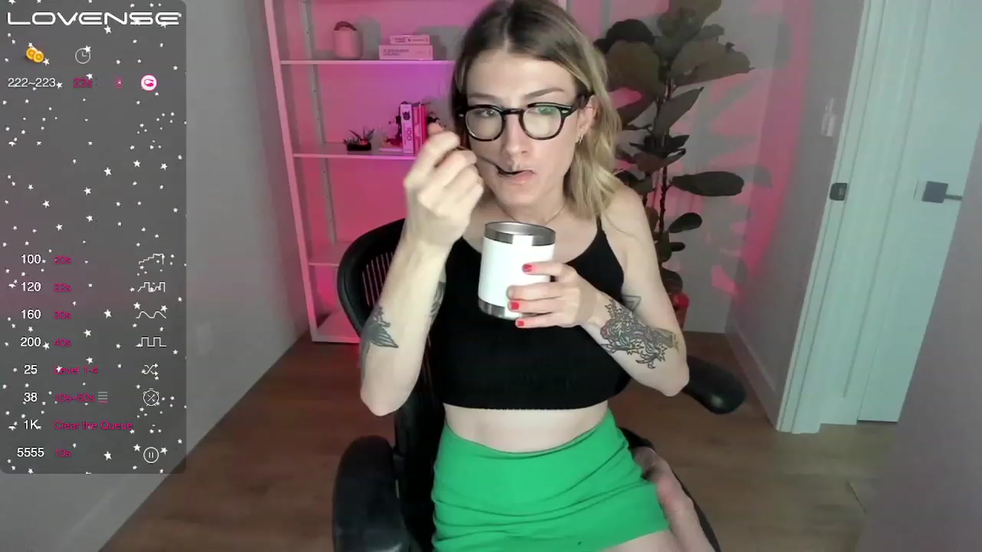 Gallery image thumbnail from stoney_fox's myfreecams stream on, 06/11/2023, 24:01 image 10 of 20