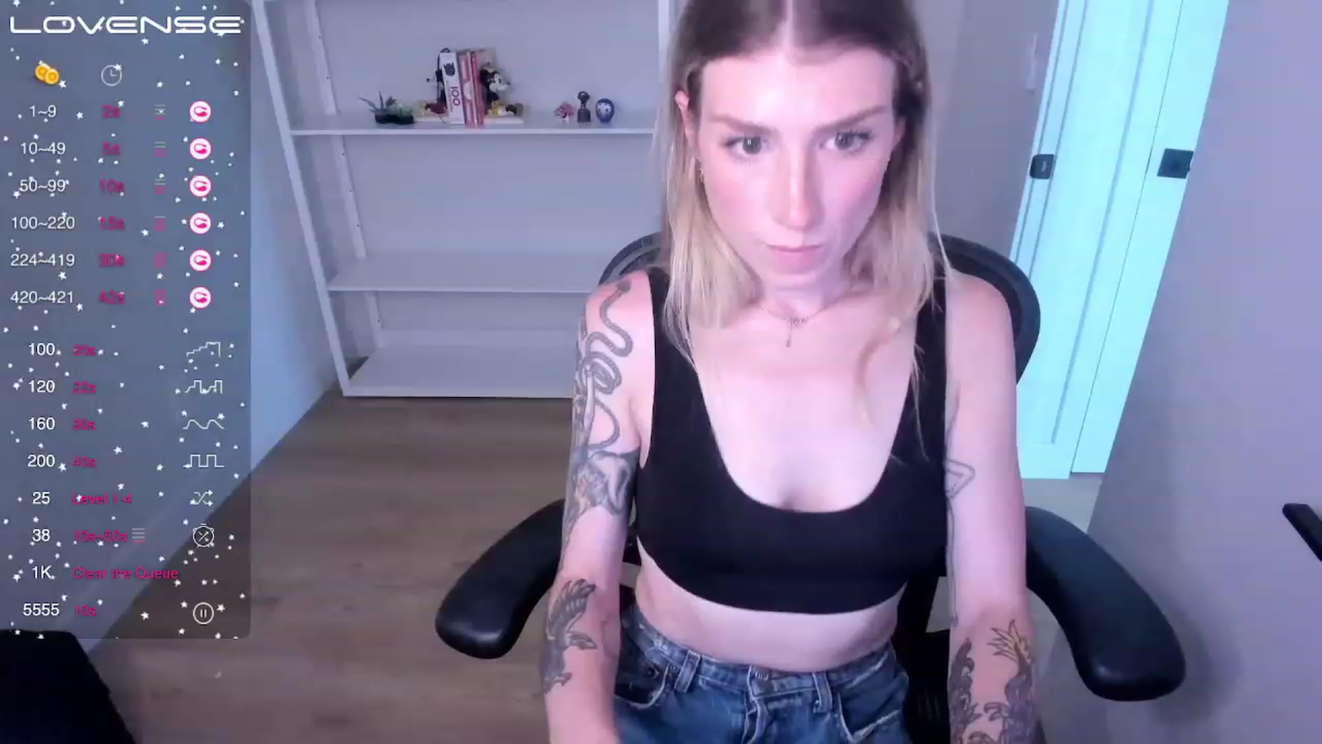 Gallery image thumbnail from stoney_fox's myfreecams stream on, 07/06/2023, 23:06 image 20 of 20