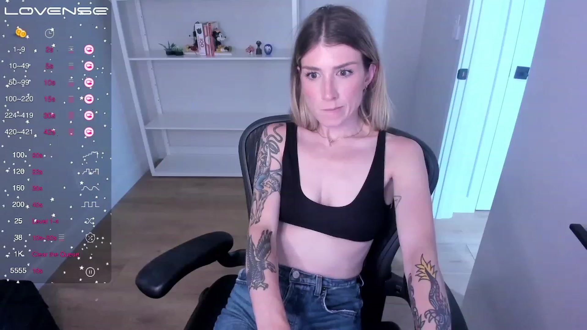 Gallery image thumbnail from stoney_fox's myfreecams stream on, 07/06/2023, 23:06 image 13 of 20