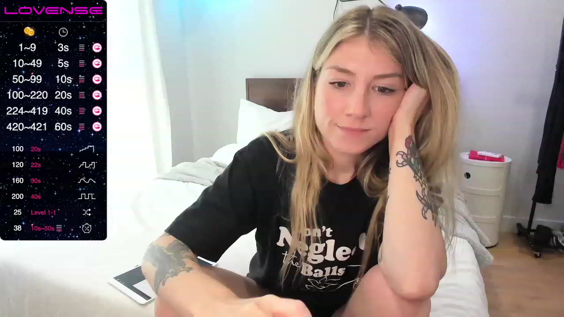 Gallery image thumbnail from stoney_fox's myfreecams stream on, 08/10/2023, 01:28 image 20 of 20