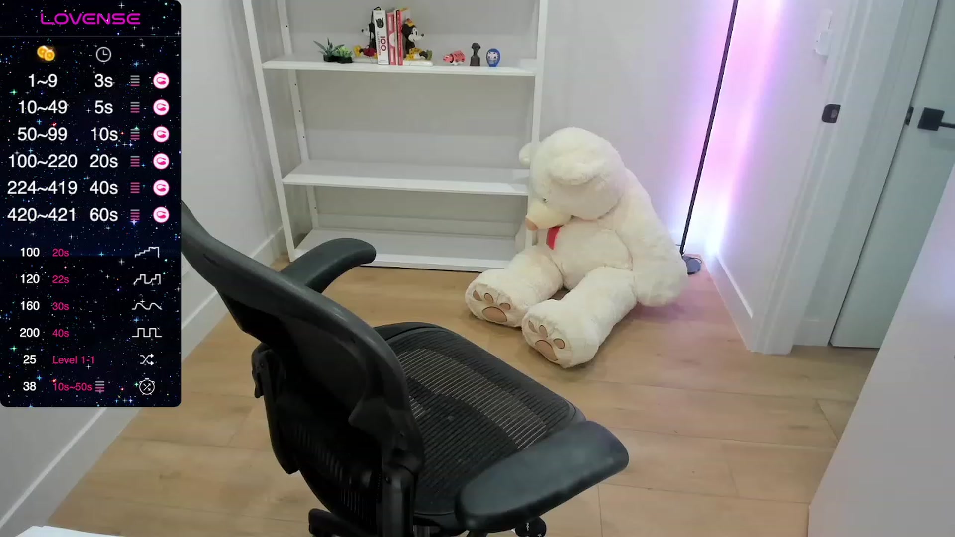 Gallery image thumbnail from stoney_fox's myfreecams stream on, 09/01/2023, 19:37 image 18 of 20