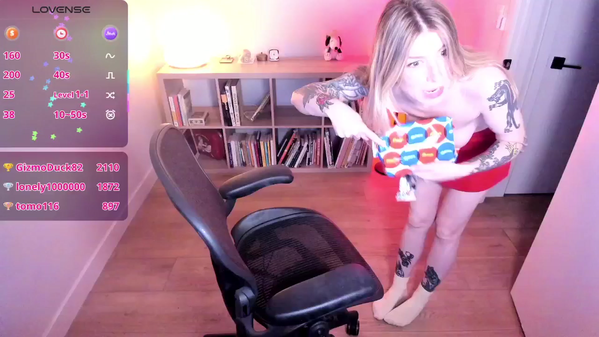 Gallery image thumbnail from stoney_fox's myfreecams stream on, 09/19/2025, 02:25 image 5 of 20