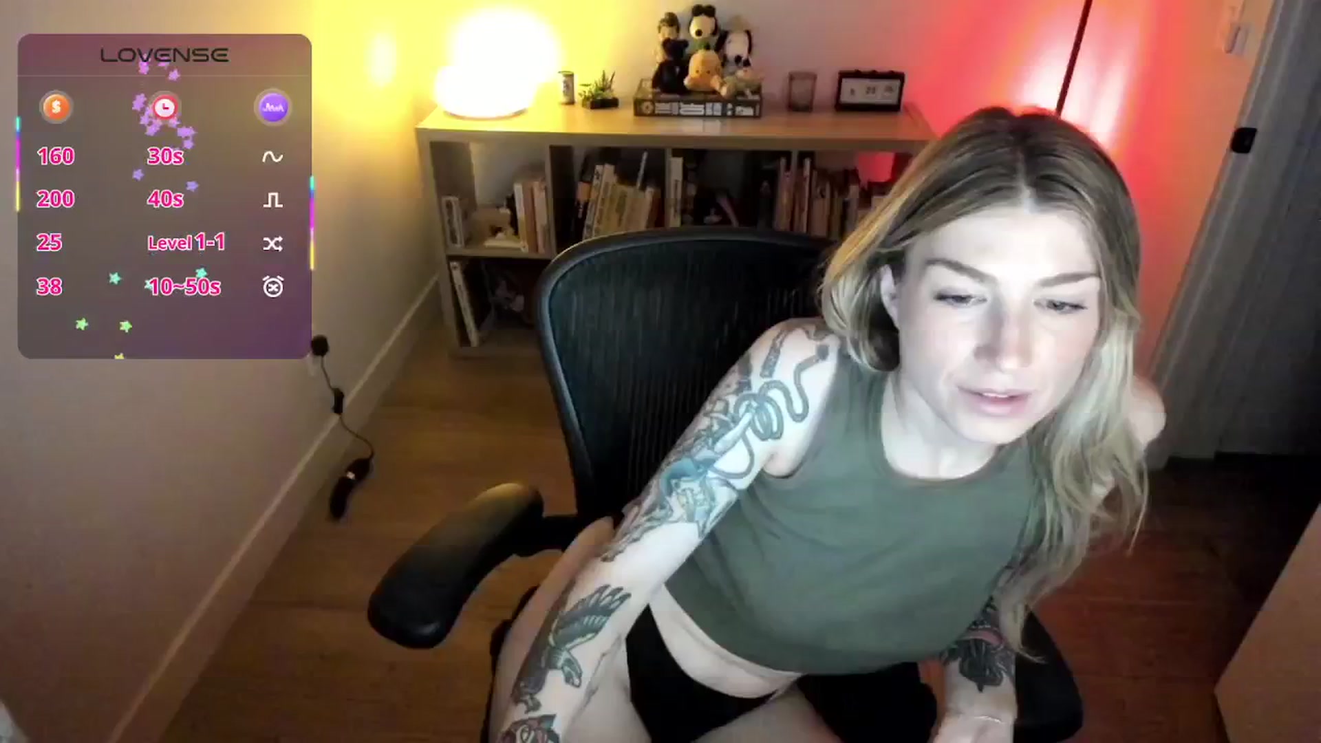 Gallery image thumbnail from stoney_fox's myfreecams stream on, 09/21/2025, 07:27 image 11 of 20