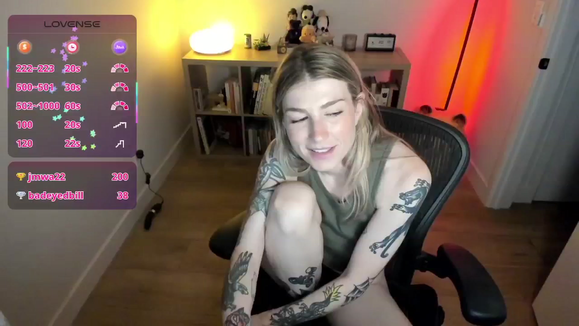 Gallery image thumbnail from stoney_fox's myfreecams stream on, 09/21/2025, 07:27 image 16 of 20