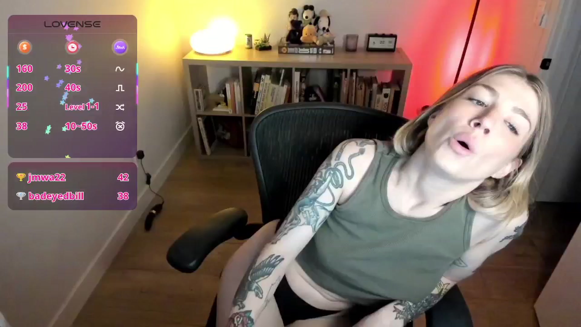 Gallery image thumbnail from stoney_fox's myfreecams stream on, 09/21/2025, 07:27 image 14 of 20