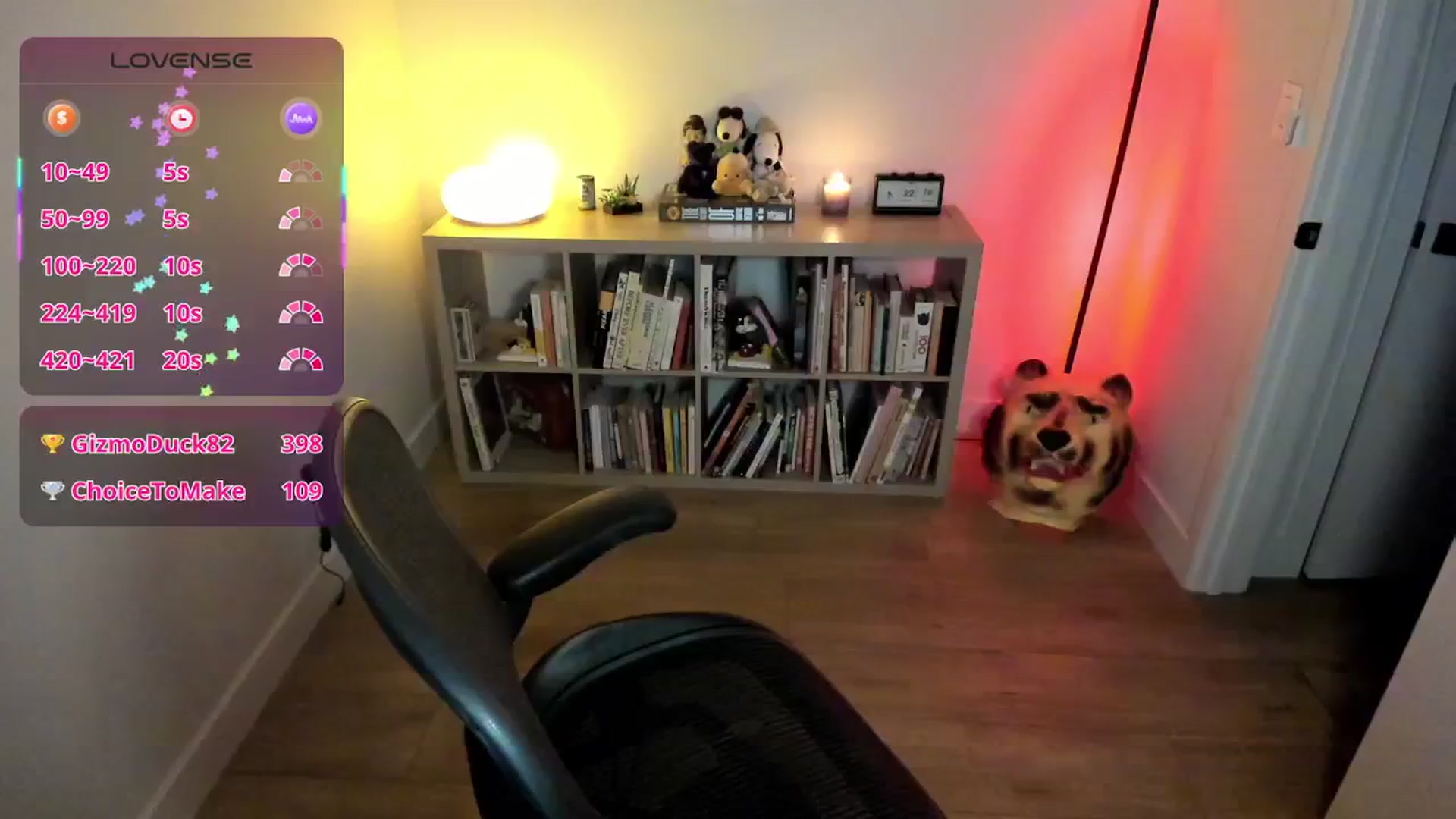 Gallery image thumbnail from stoney_fox's myfreecams stream on, 09/22/2025, 02:22 image 17 of 20