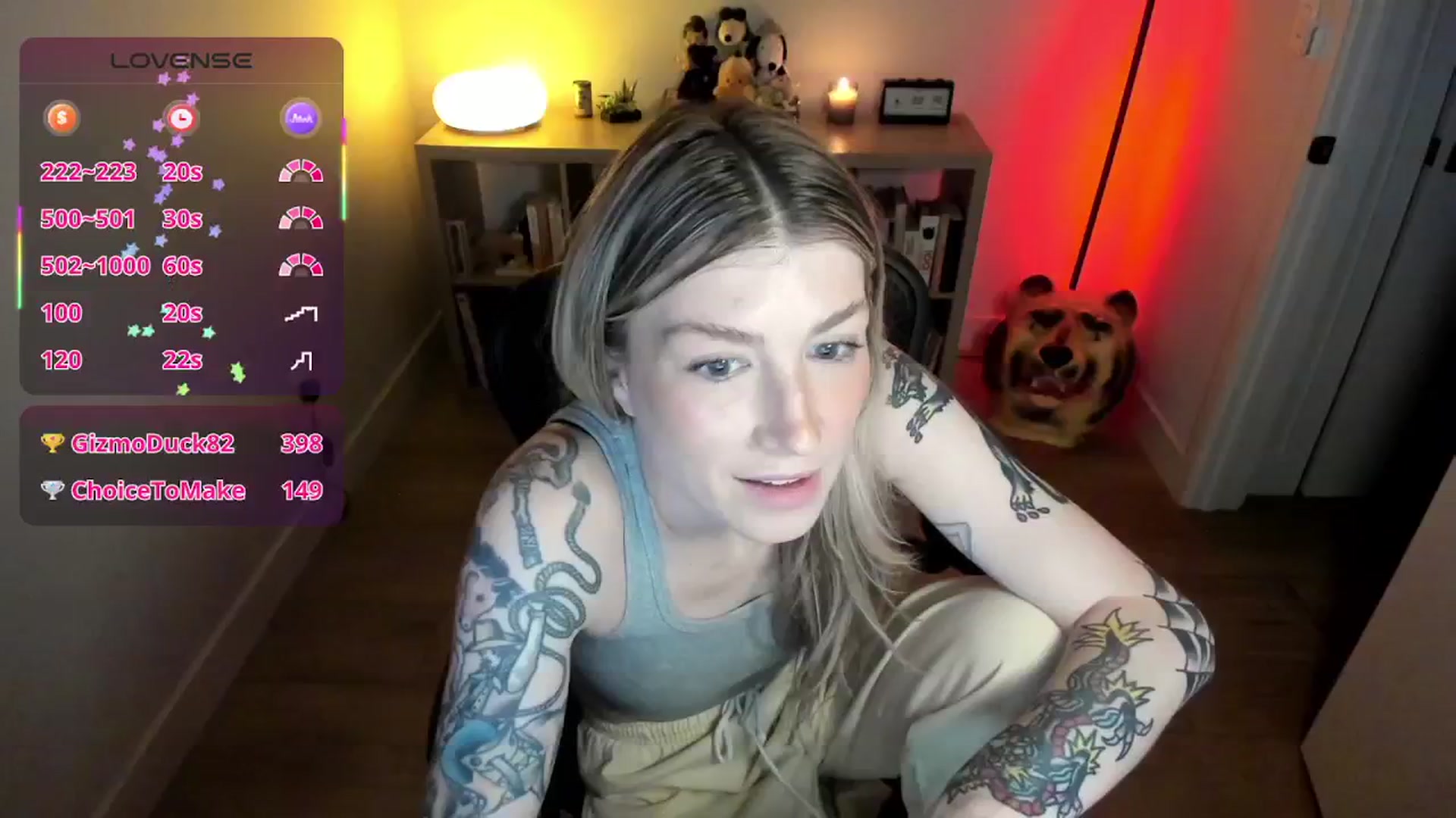 Gallery image thumbnail from stoney_fox's myfreecams stream on, 09/22/2025, 02:22 image 19 of 20