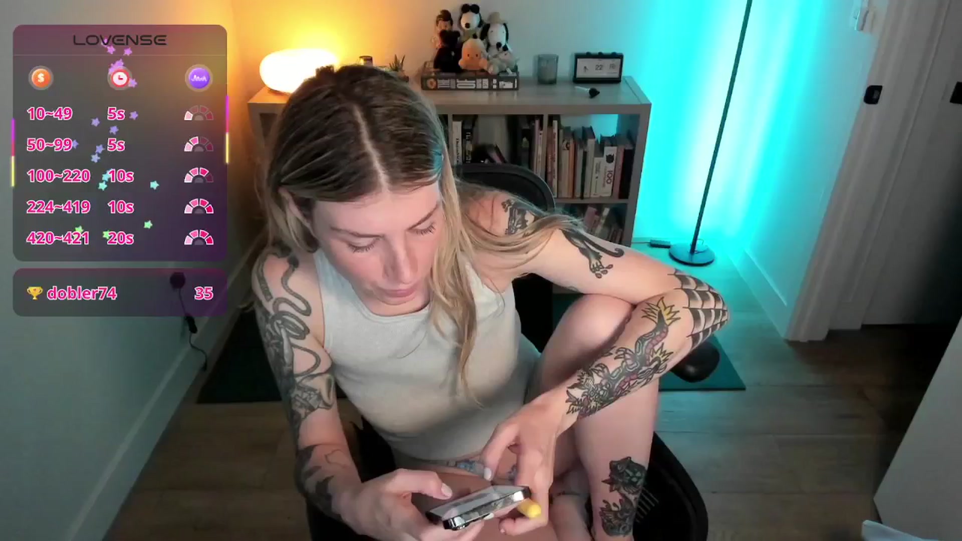 Gallery image thumbnail from stoney_fox's myfreecams stream on, 09/26/2025, 04:55 image 5 of 20