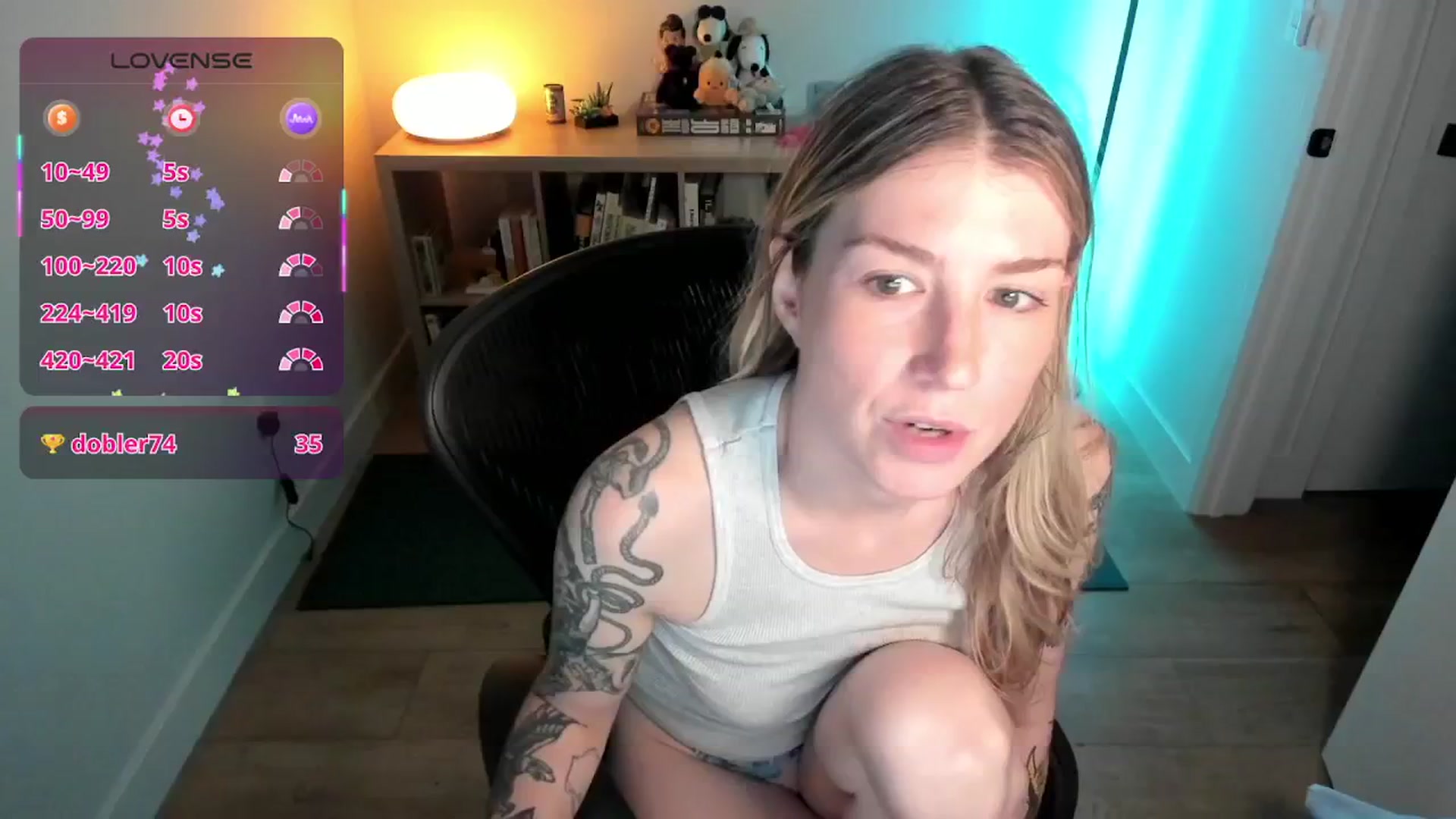 Gallery image thumbnail from stoney_fox's myfreecams stream on, 09/26/2025, 04:55 image 1 of 20