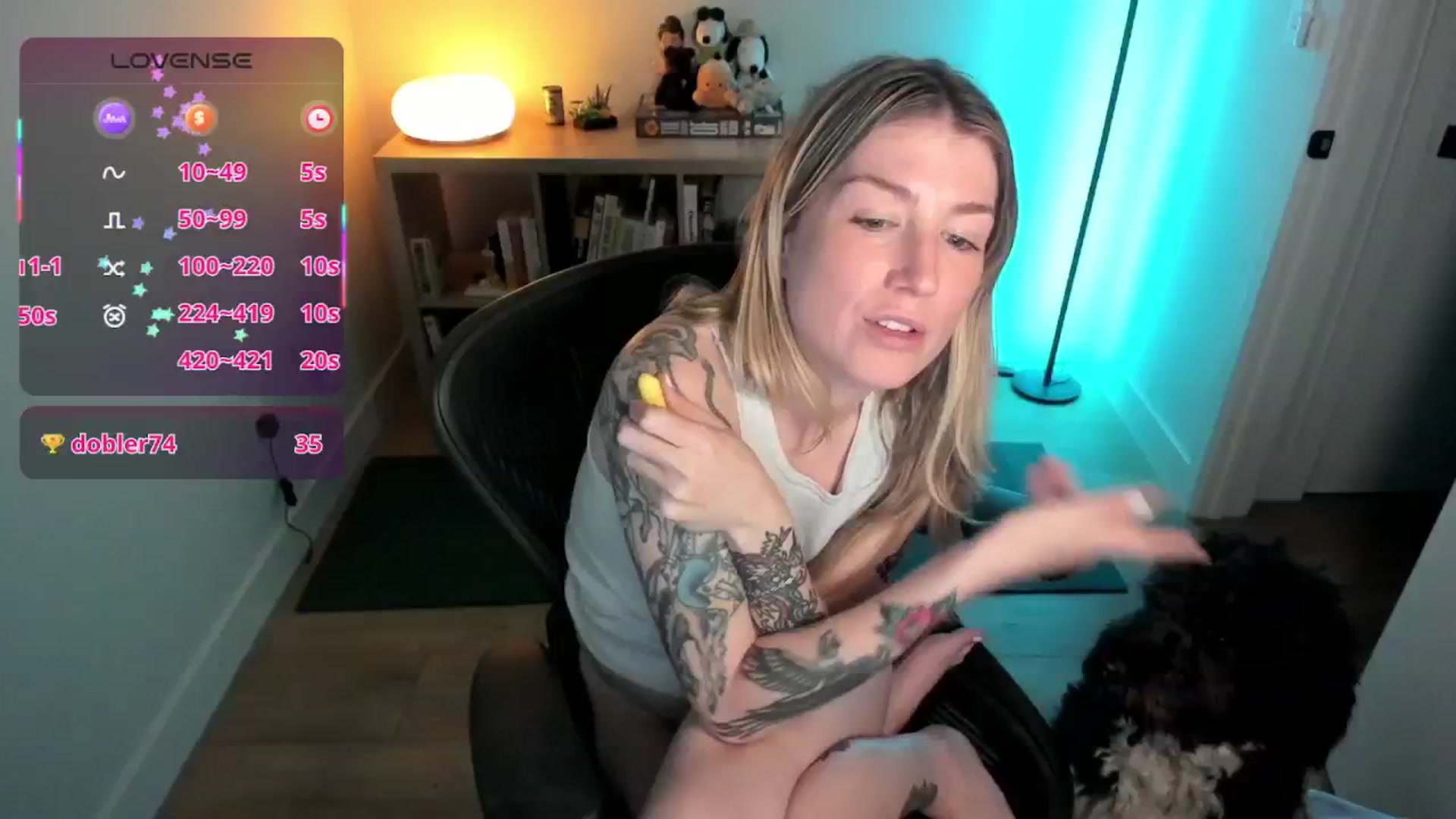 Gallery image thumbnail from stoney_fox's myfreecams stream on, 09/26/2025, 04:55 image 4 of 20