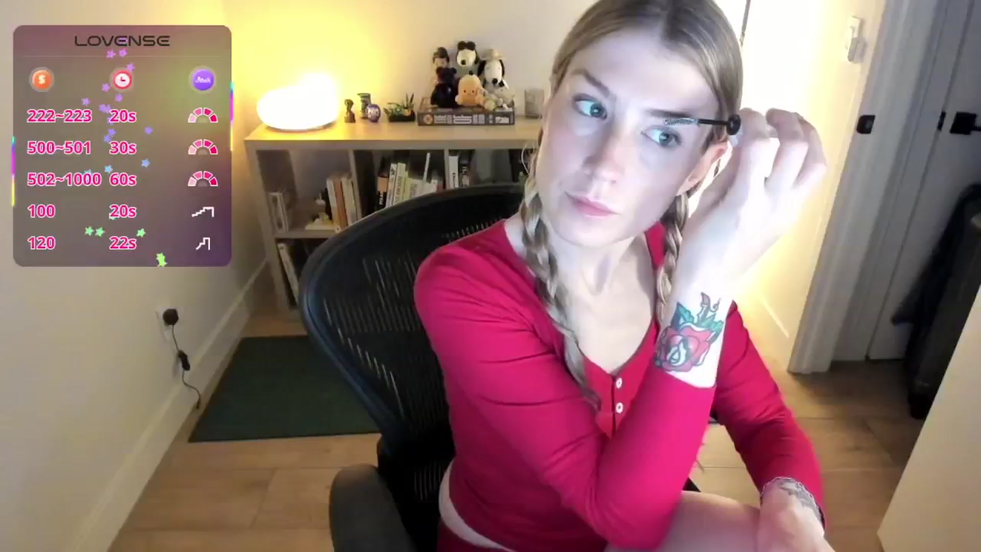 Gallery image thumbnail from stoney_fox's myfreecams stream on, 09/27/2025, 04:04 image 4 of 20