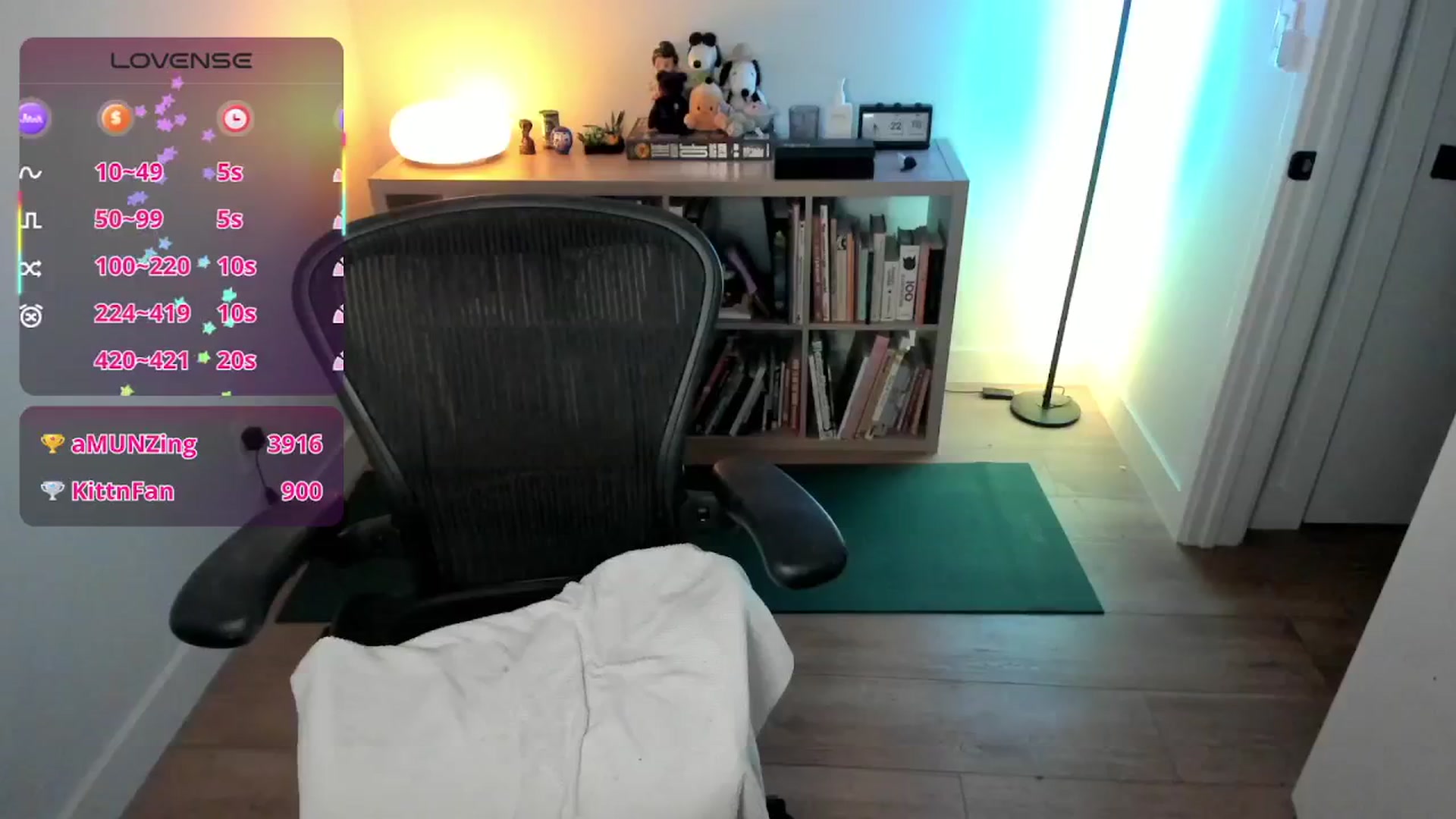 Gallery image thumbnail from stoney_fox's myfreecams stream on, 09/28/2025, 07:32 image 17 of 20