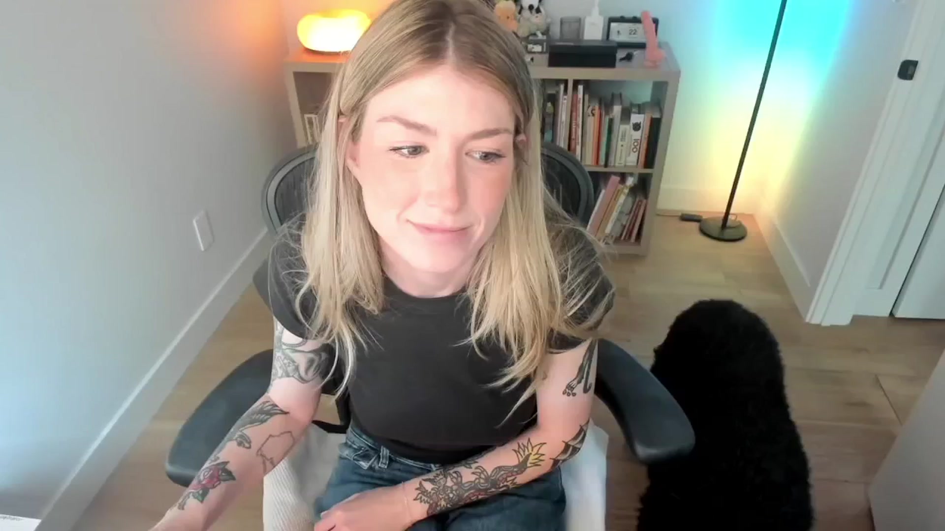 Gallery image thumbnail from stoney_fox's myfreecams stream on, 09/29/2025, 22:02 image 4 of 20