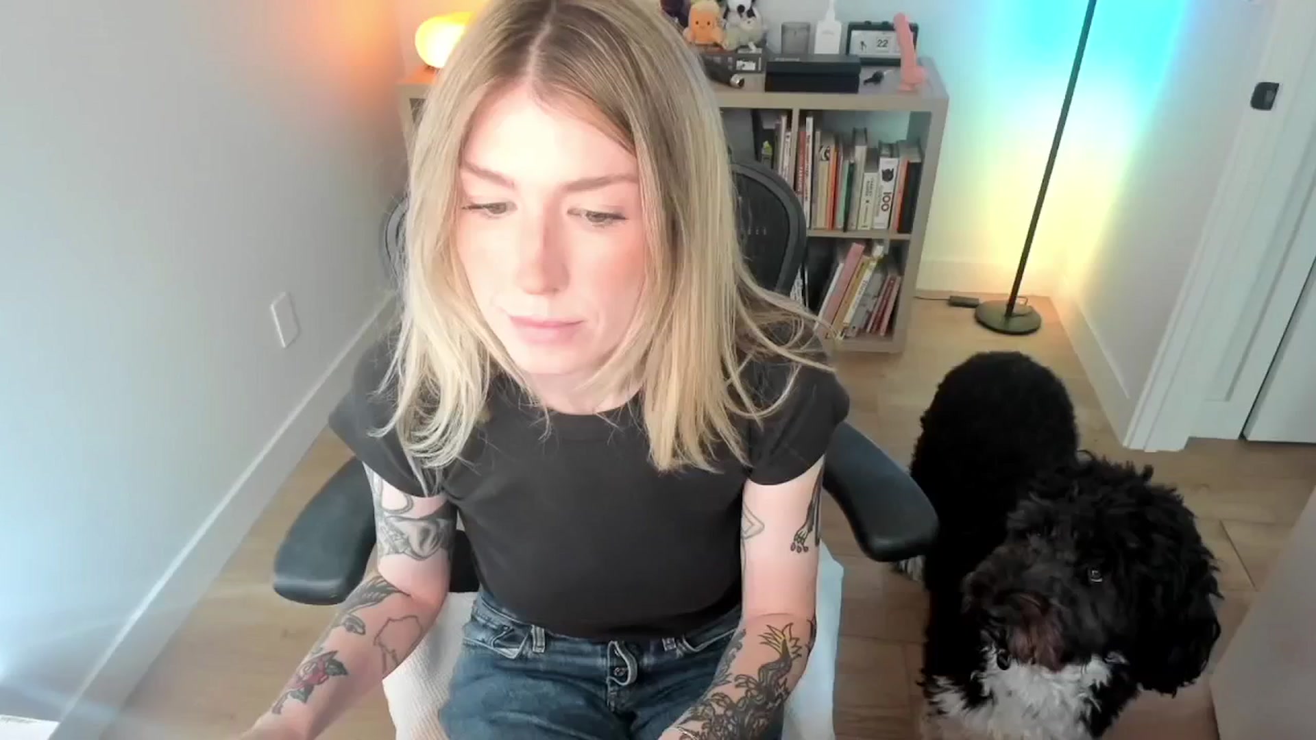 Gallery image thumbnail from stoney_fox's myfreecams stream on, 09/29/2025, 22:02 image 6 of 20