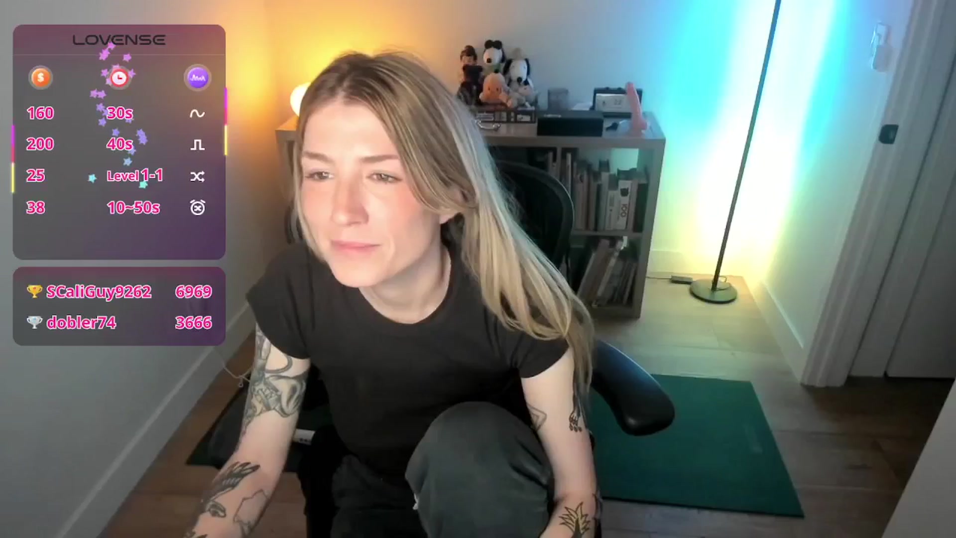 Gallery image thumbnail from stoney_fox's myfreecams stream on, 10/01/2025, 03:13 image 19 of 20