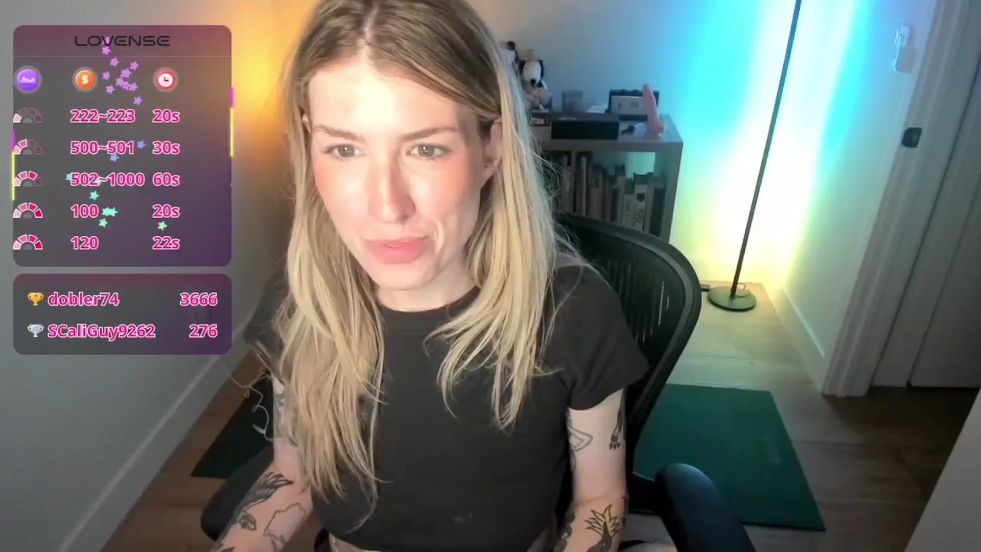 Gallery image thumbnail from stoney_fox's myfreecams stream on, 10/01/2025, 03:13 image 10 of 20