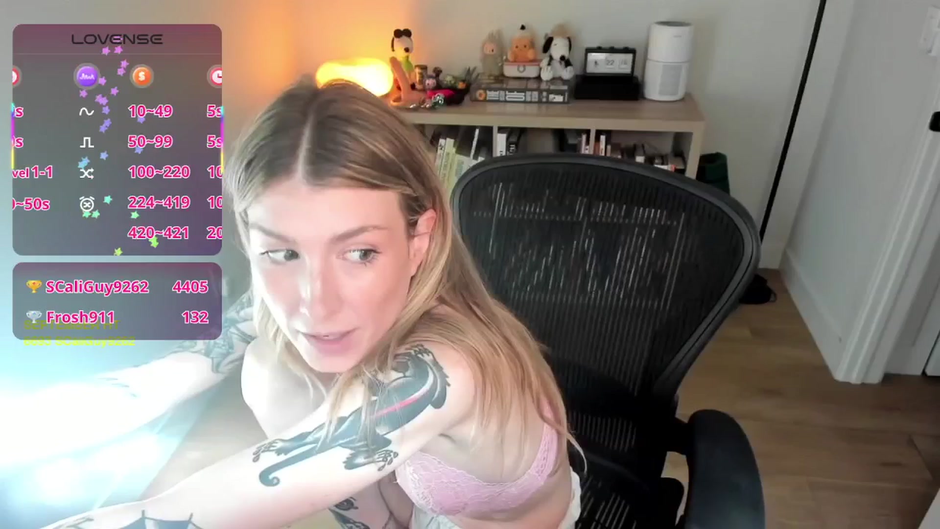 Gallery image thumbnail from stoney_fox's myfreecams stream on, 10/02/2025, 22:41 image 3 of 20