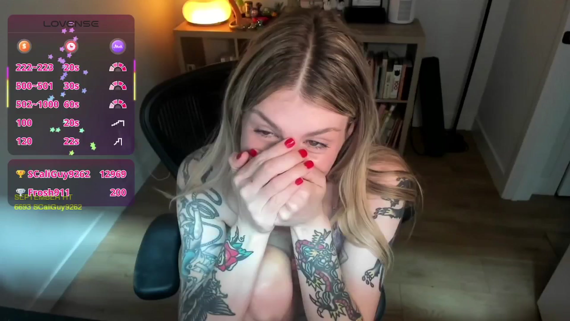 Gallery image thumbnail from stoney_fox's myfreecams stream on, 10/02/2025, 22:41 image 14 of 20