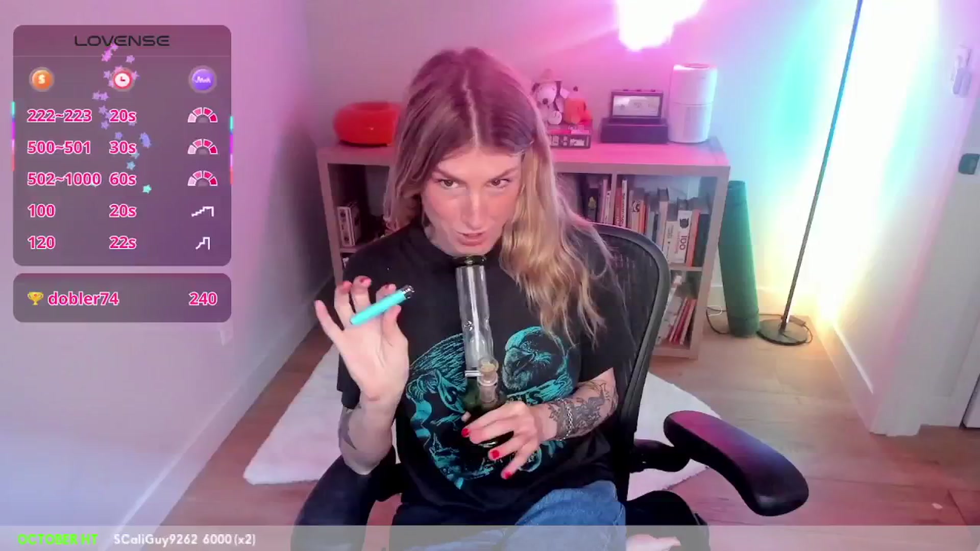 Gallery image thumbnail from stoney_fox's myfreecams stream on, 10/06/2025, 23:06 image 15 of 20