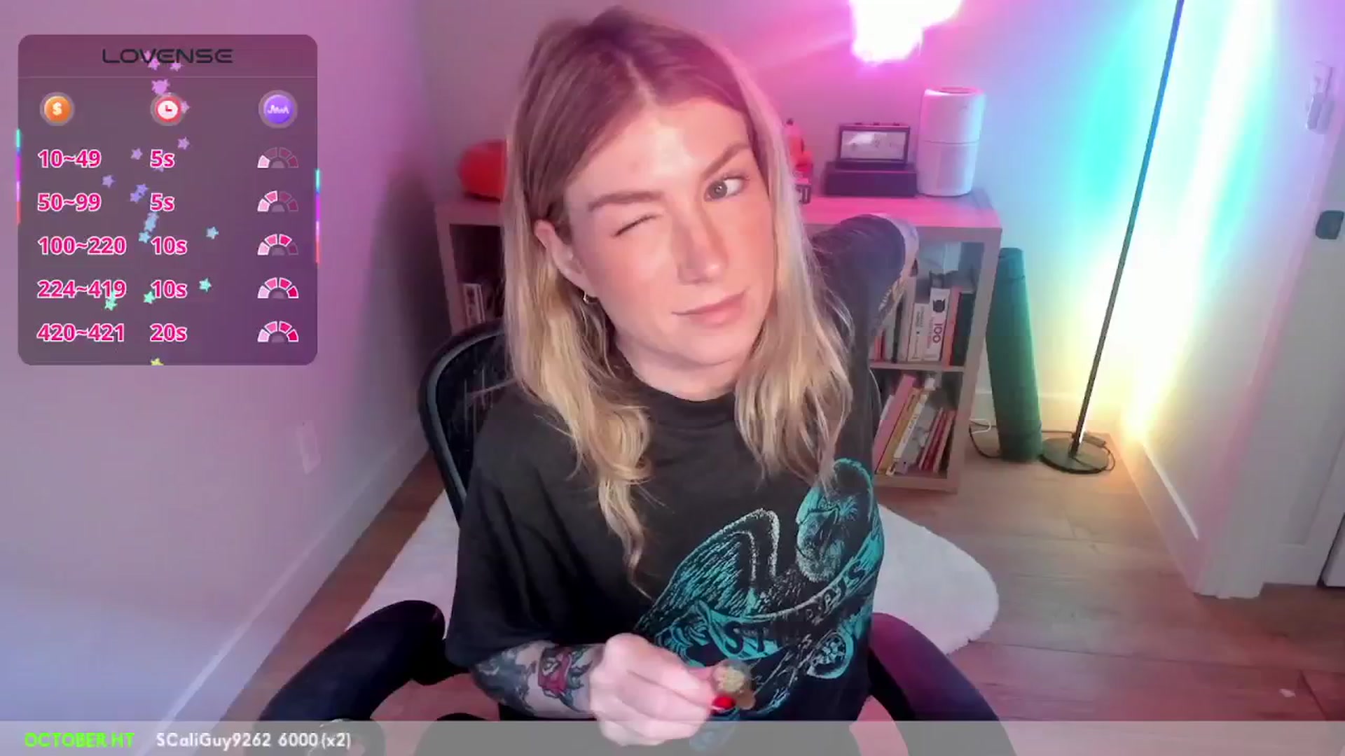 Gallery image thumbnail from stoney_fox's myfreecams stream on, 10/06/2025, 23:06 image 12 of 20