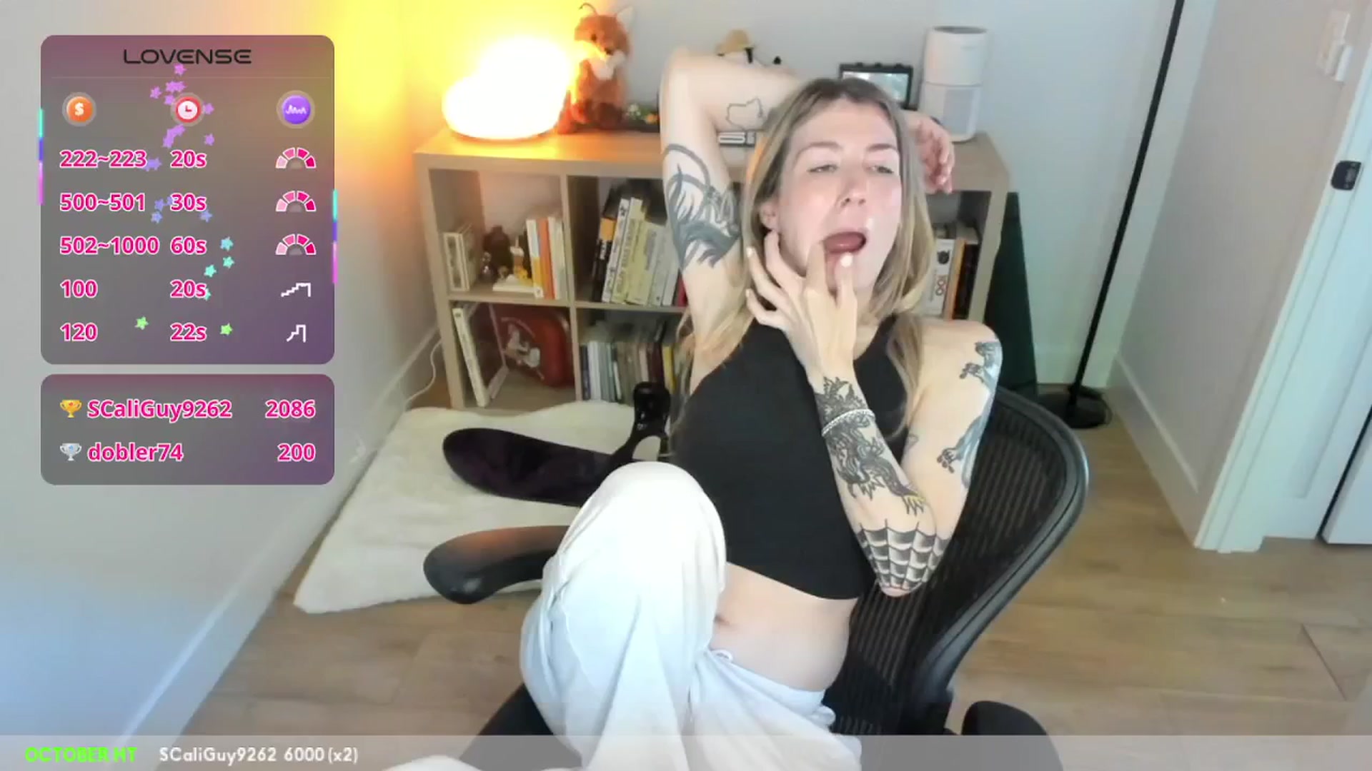 Gallery image thumbnail from stoney_fox's myfreecams stream on, 10/16/2025, 19:20 image 7 of 20